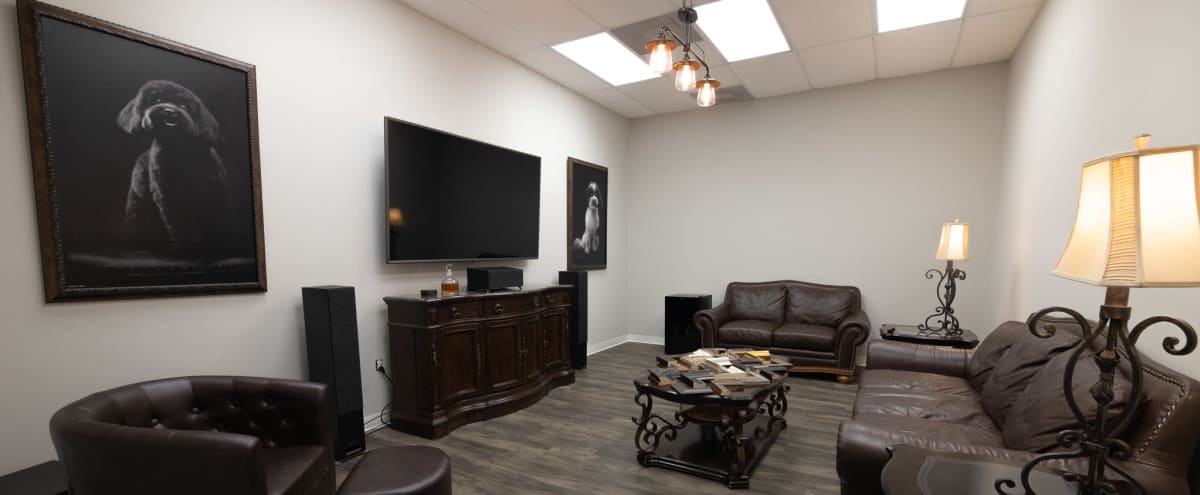 Beautiful Modern Newly Renovated Studio with Lounge and Hair/Makeup Salon. in Cooper City Hero Image in undefined, Cooper City, FL