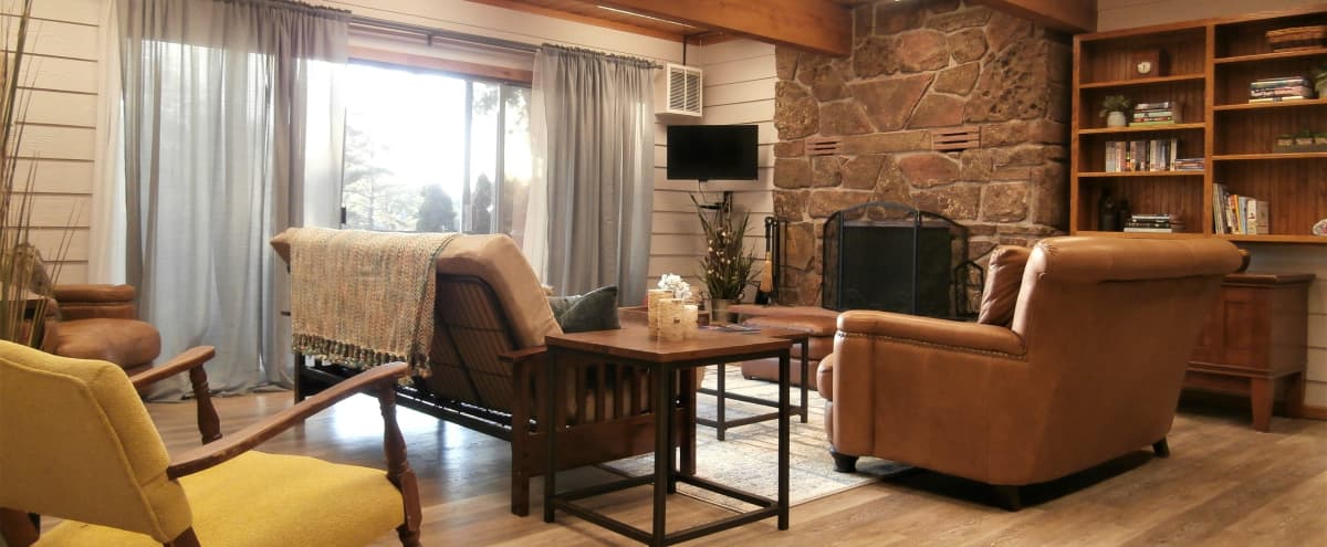 Loveland Suite W View Of Mountains And Benson Sculpture Gardens