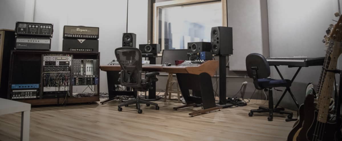 Multi Room Recording Studio Van Nuys Ca Production Peerspace