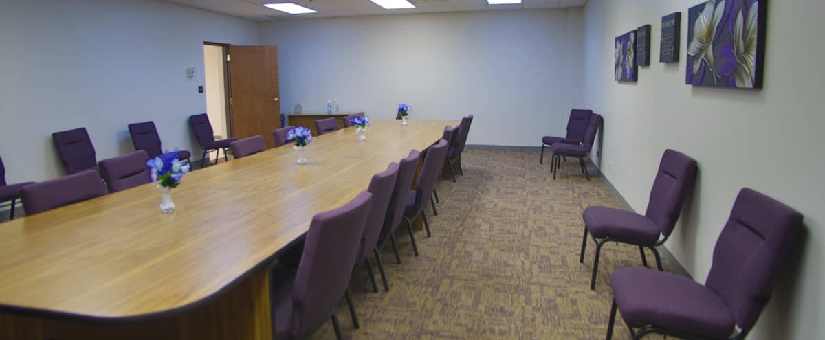 Large Southside Executive Meeting Space in Chicago Hero Image in Morgan Park, Chicago, IL