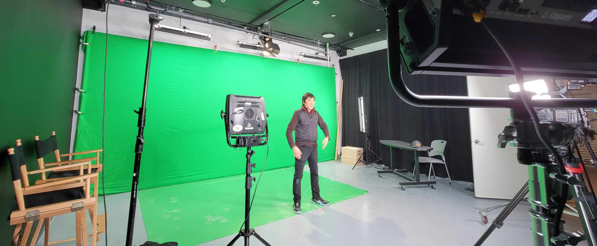 Fully Equipped Green Screen Studio in South San Francisco Hero Image in Lindenville, South San Francisco, CA