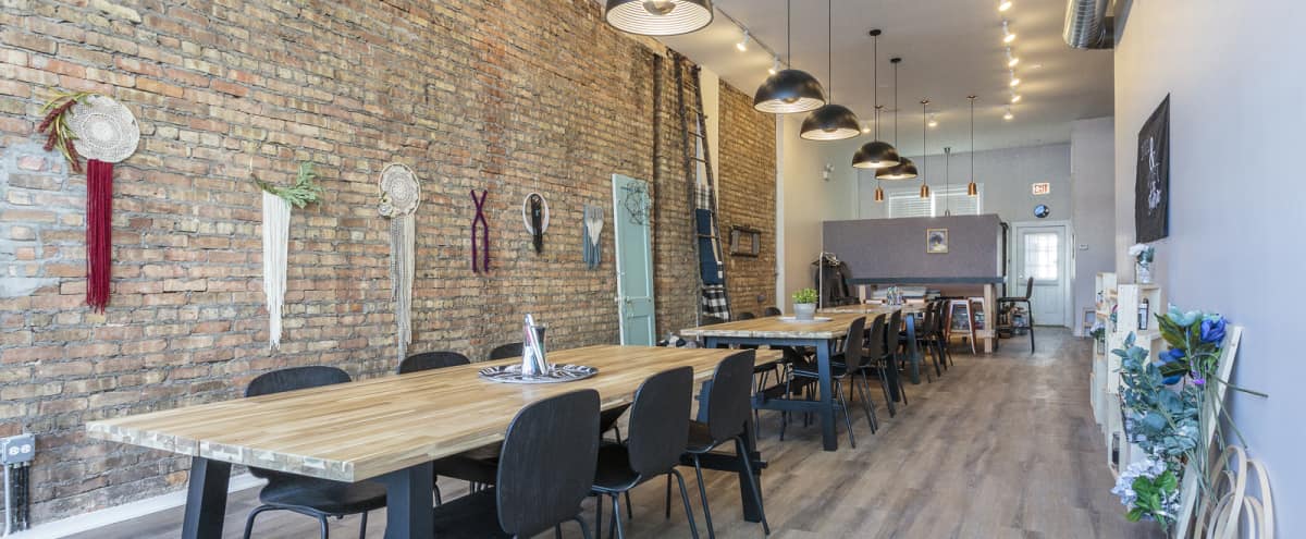 Creative Lakeview Studio Exposed Brick Natural Light For Photography Film Production Chicago Il Production Peerspace