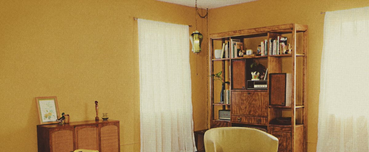 Mid-Century Modern Retro Living Room Set in Phoenix Hero Image in Encanto Village, Phoenix, AZ