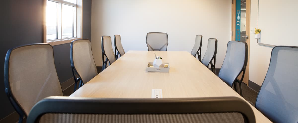 Bright Conference Room With Whiteboard Tv Seattle Wa Off Site Peerspace