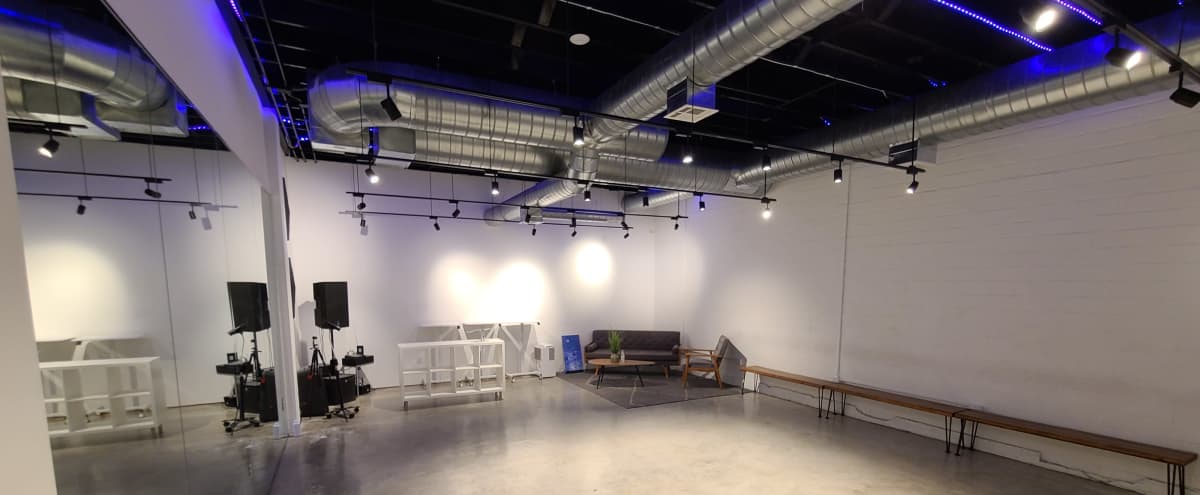 Downtown Event Space/Studio with Natural Lighting in Houston Hero Image in Northside Village, Houston, TX
