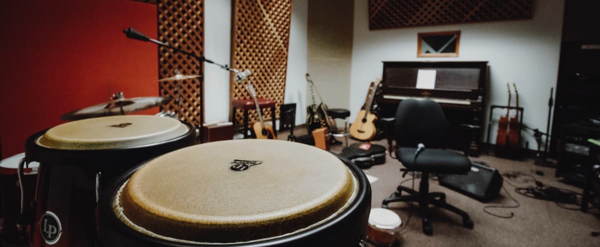 Music Studio for Rehearsal, Go Live or Film/Video, Long