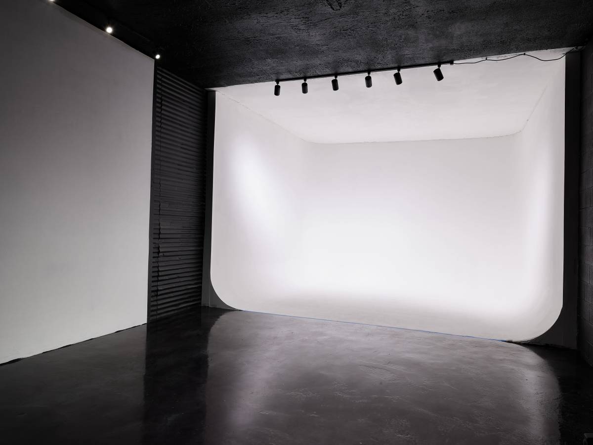 Void Studios - cyclorama wall