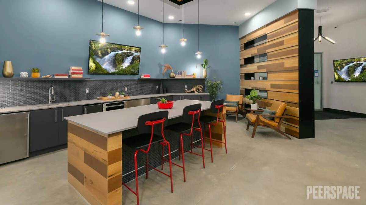 19 Version 6psd (1)_edited.jpg