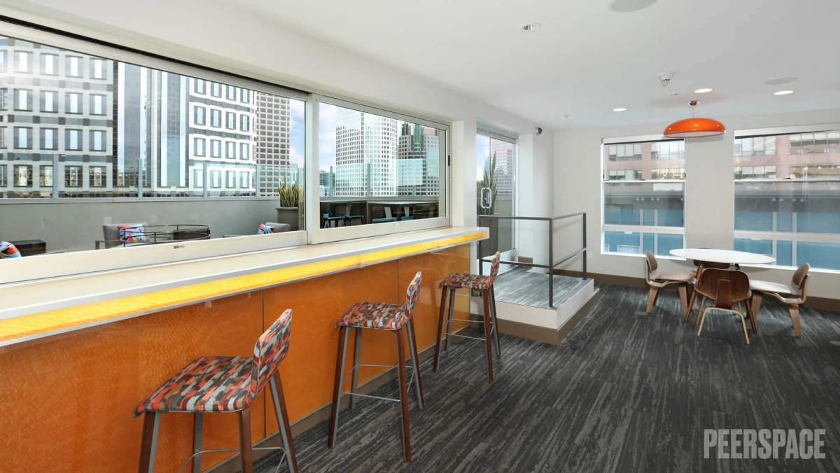 19 Version 6psd (1)_edited.jpg