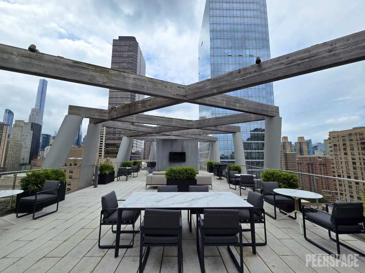 19 Version 6psd (1)_edited.jpg