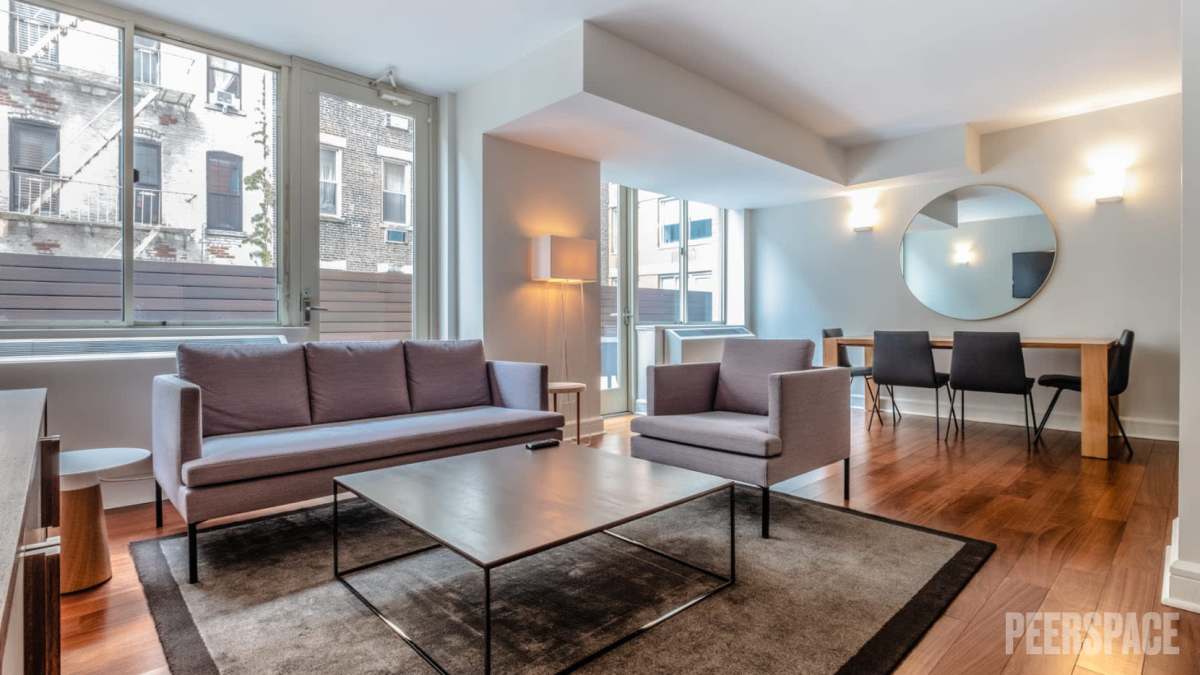 19 Version 6psd (1)_edited.jpg