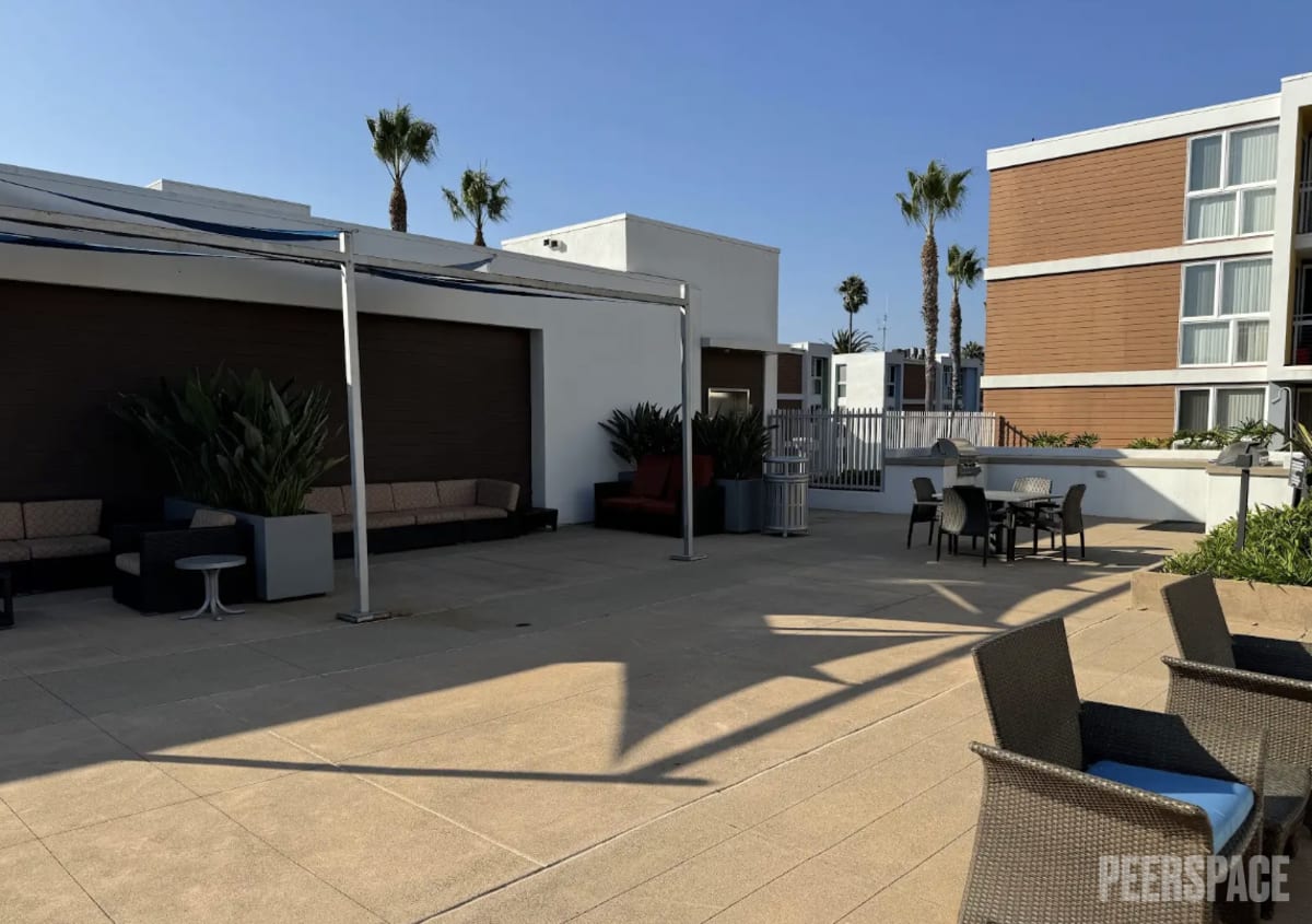 19 Version 6psd (1)_edited.jpg