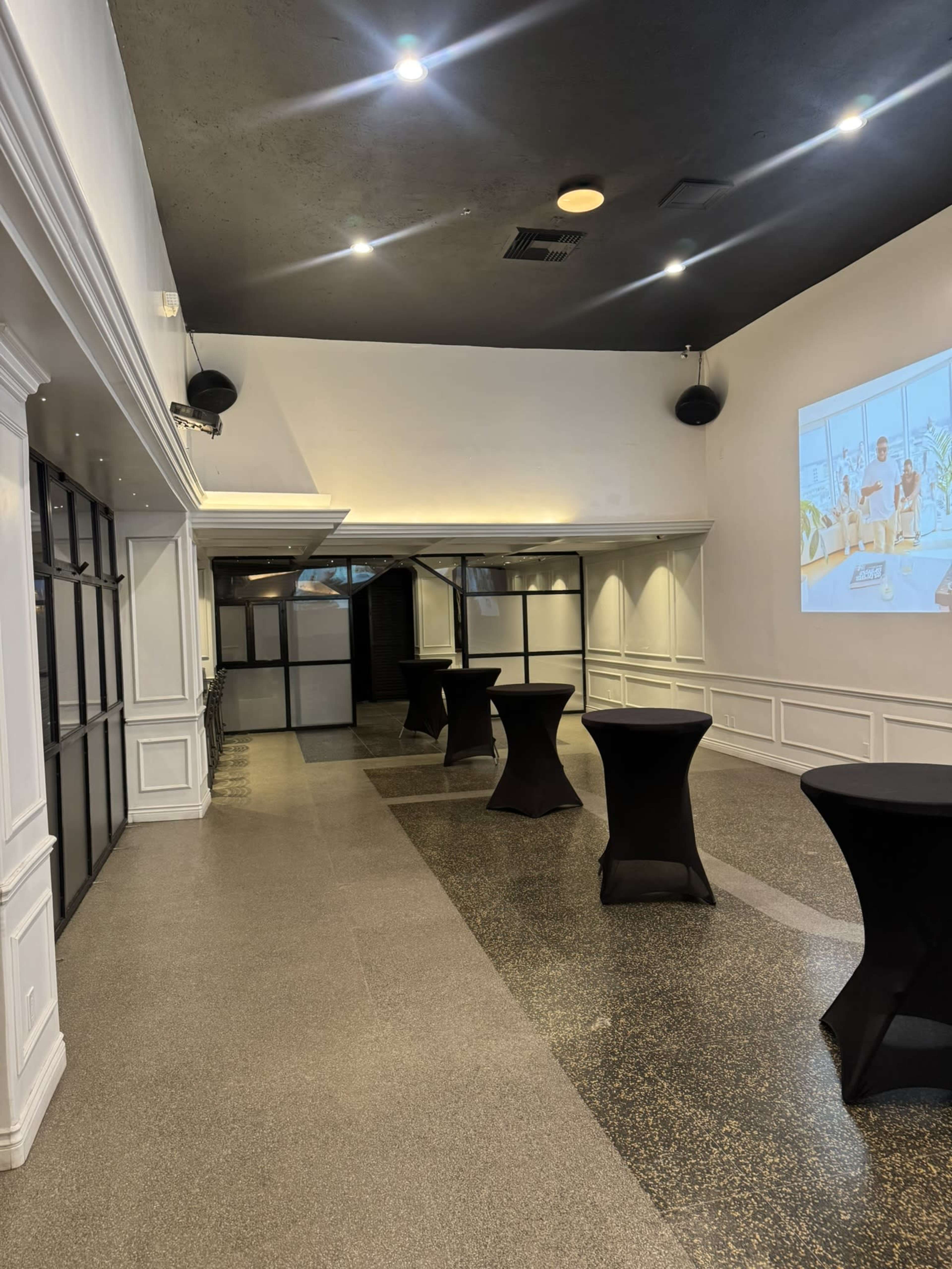 Upscale Lounge & Event Space Where Luxury Meets Comfort Image in Inglewood, inglewood, CA