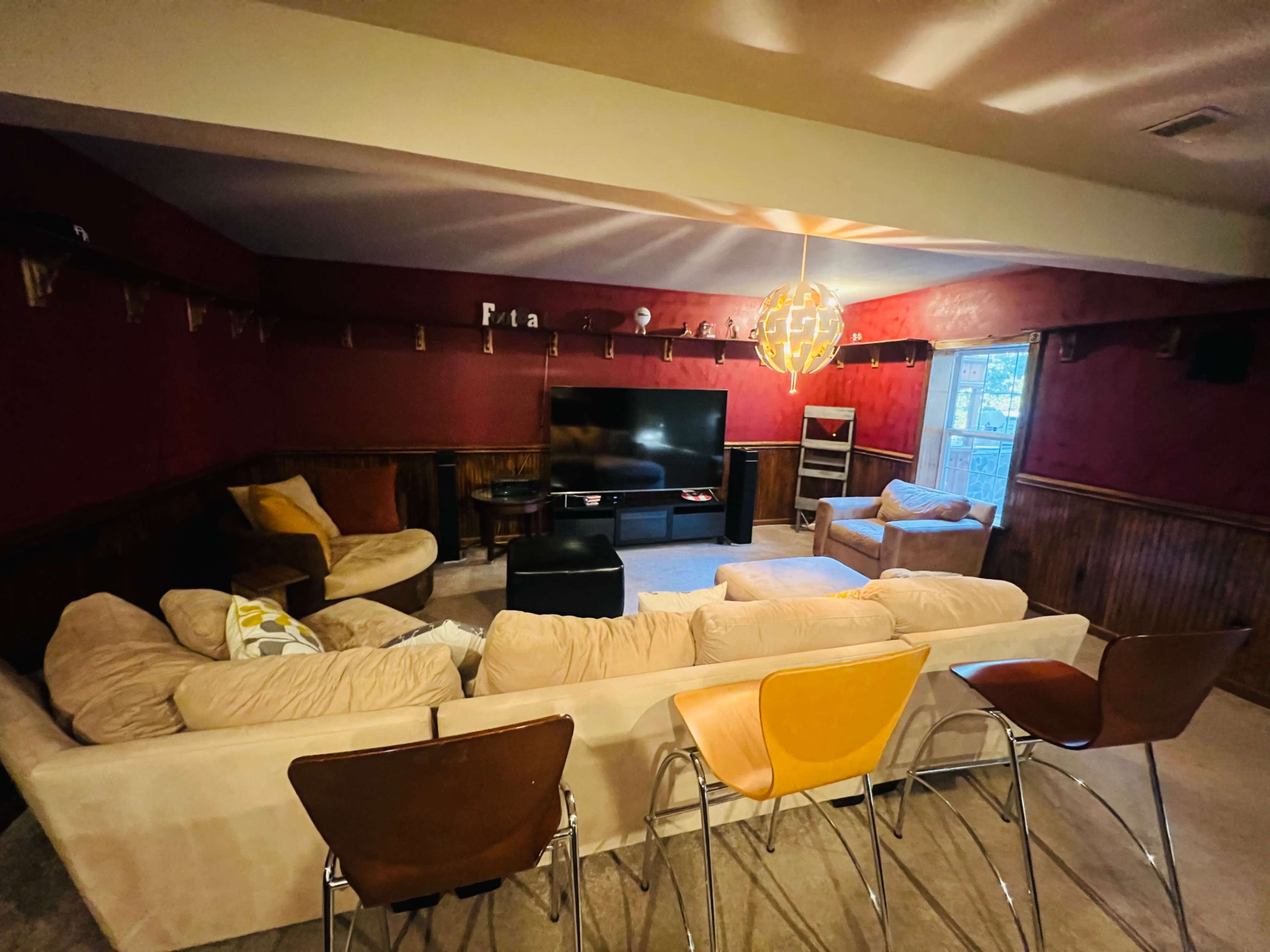 Secluded Wooded Family home but the water. Image in , Manassas, VA