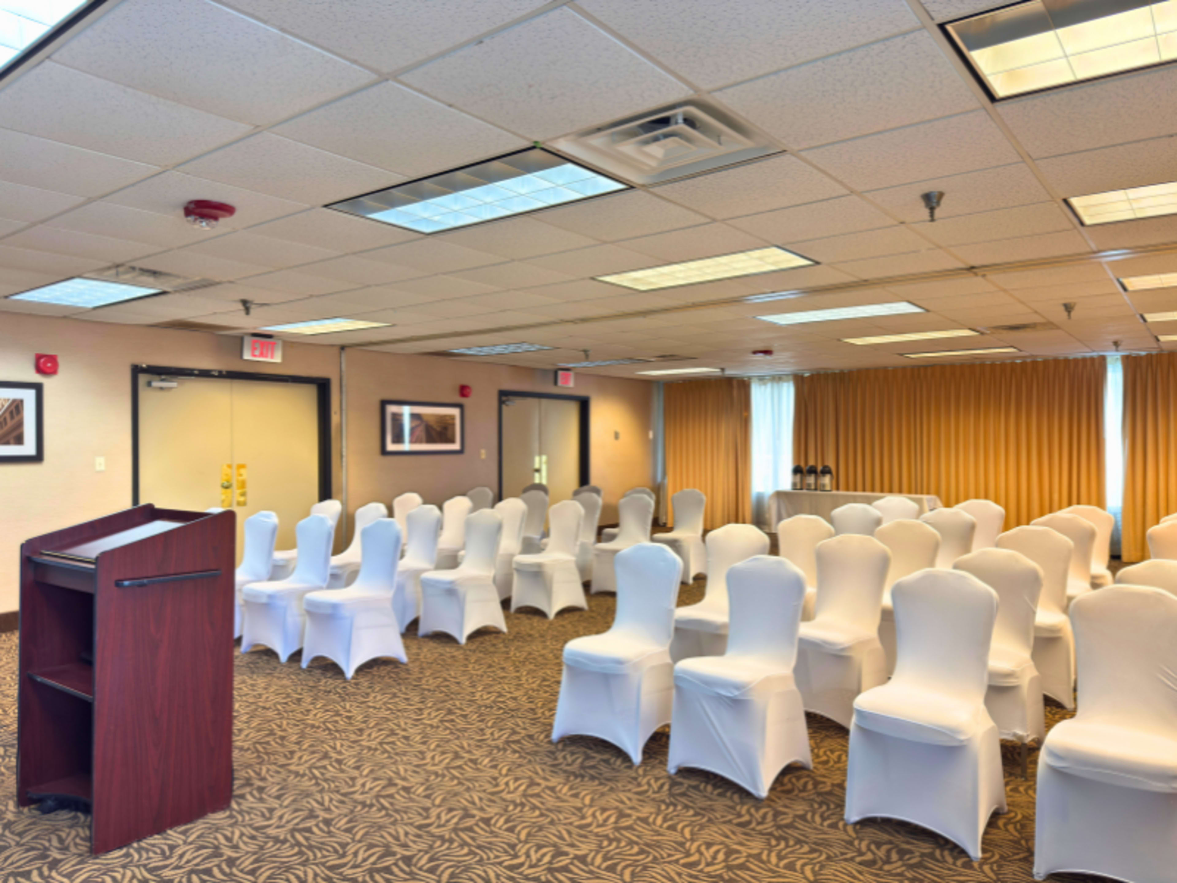 Bright and Flexible Meeting Room in the Heart of Falls Church Image in Seven Corners, Falls Church, VA