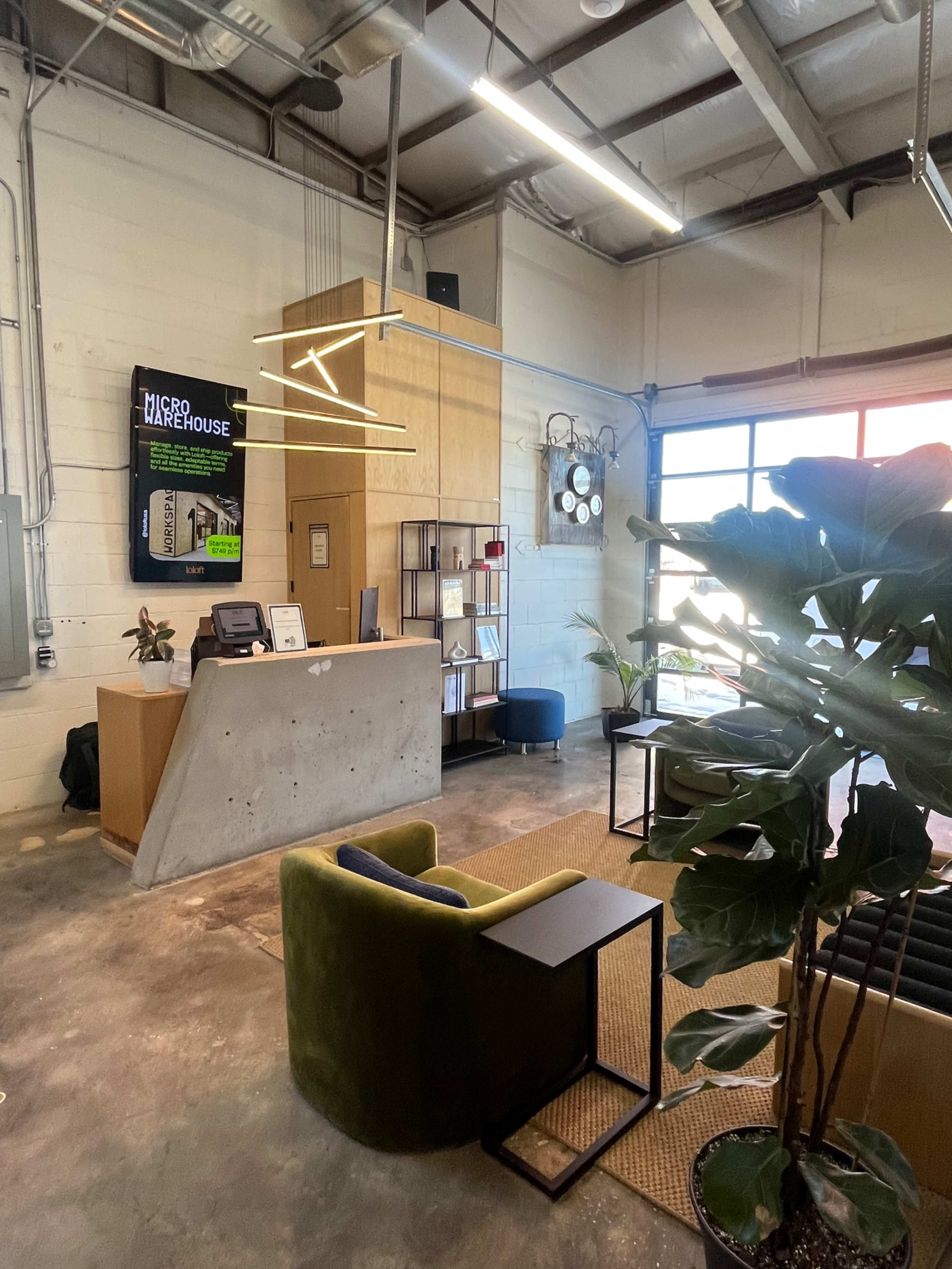 Downtown Rogers, fully furnished and equipped Meeting Room for up to 16 people Image in Rogers, Rogers, AR