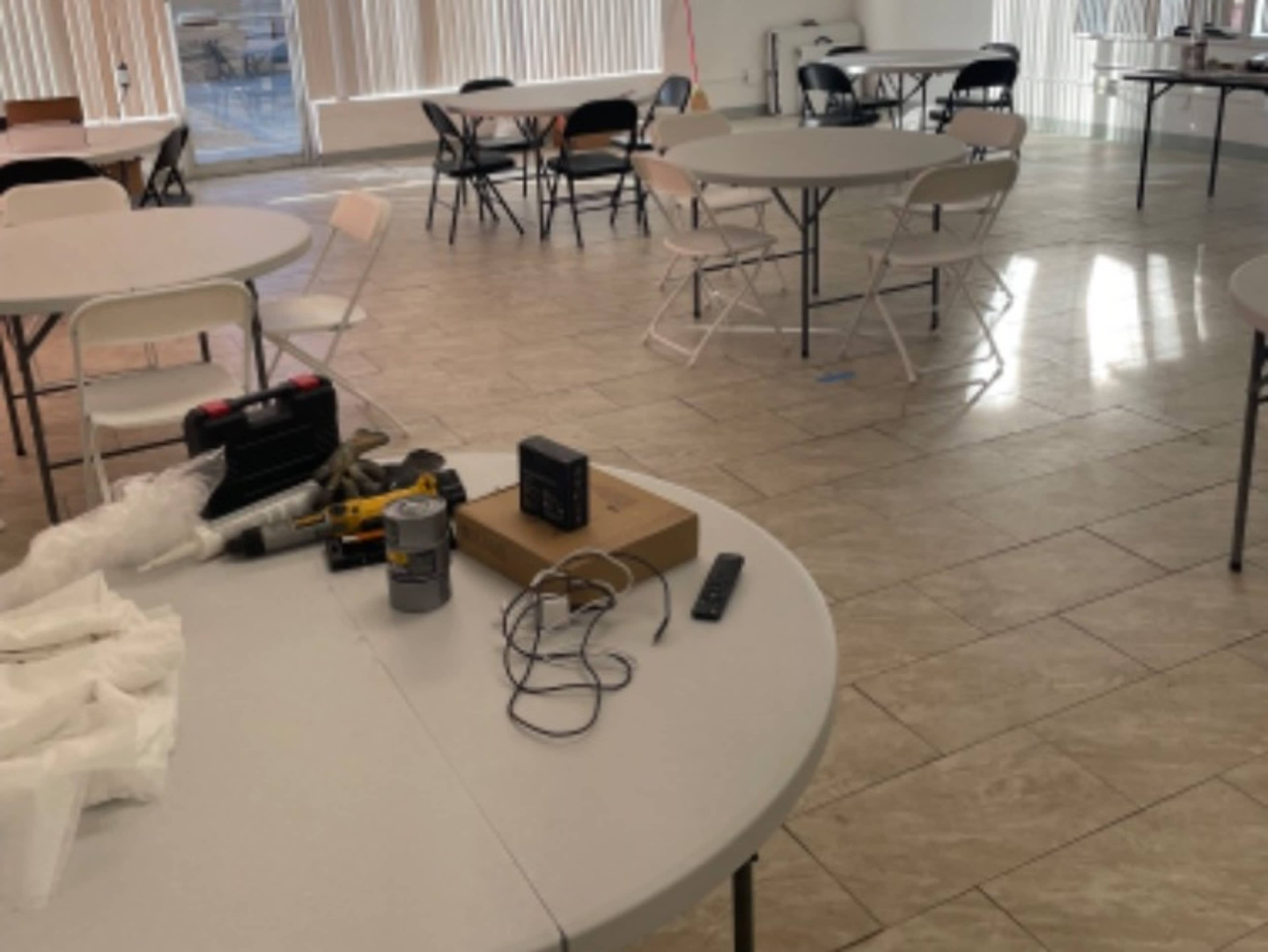 Table (round or square)