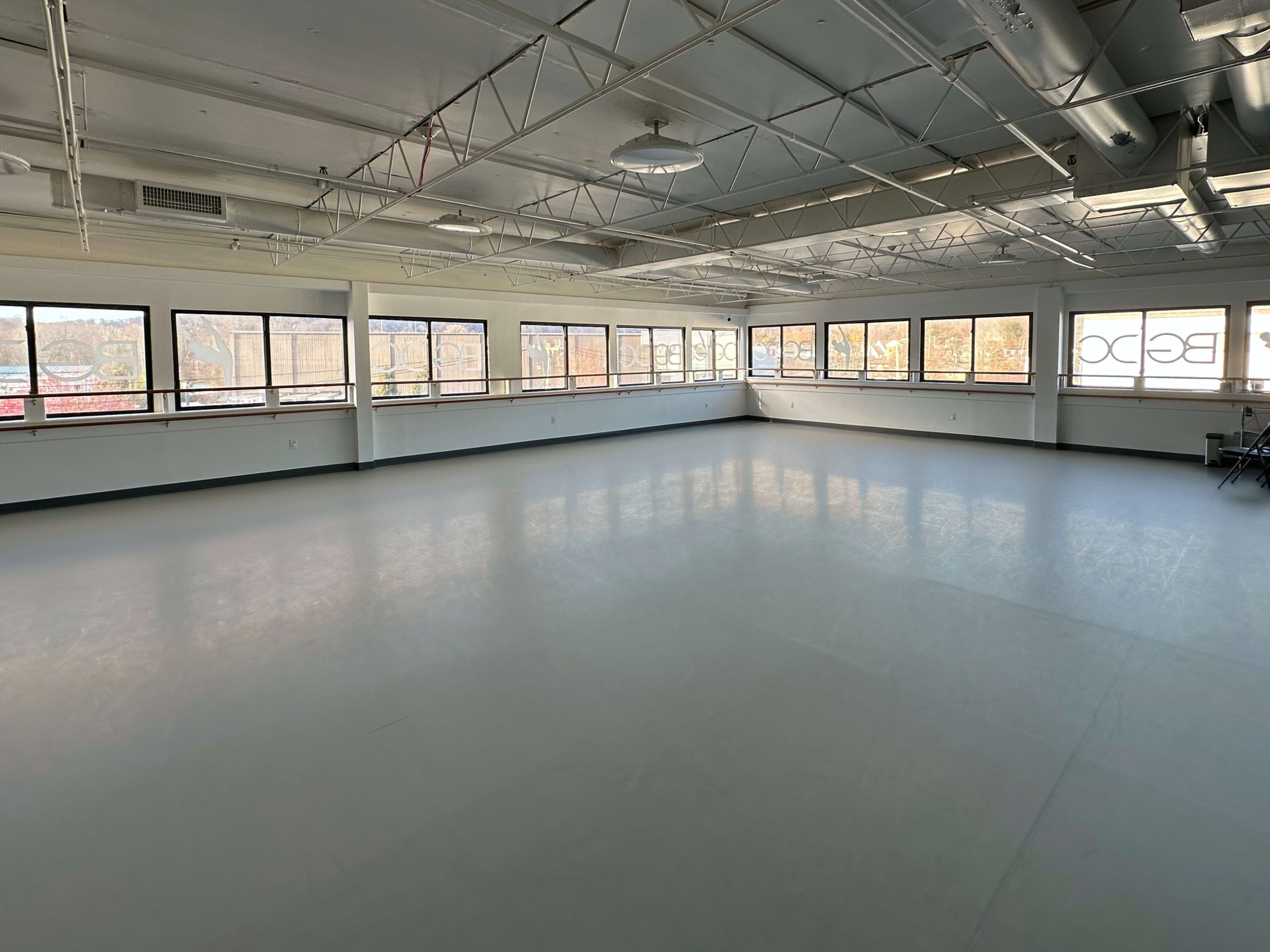Modern Suburban Dance Studio Image in Mount Pleasant, Pleasantville, NY