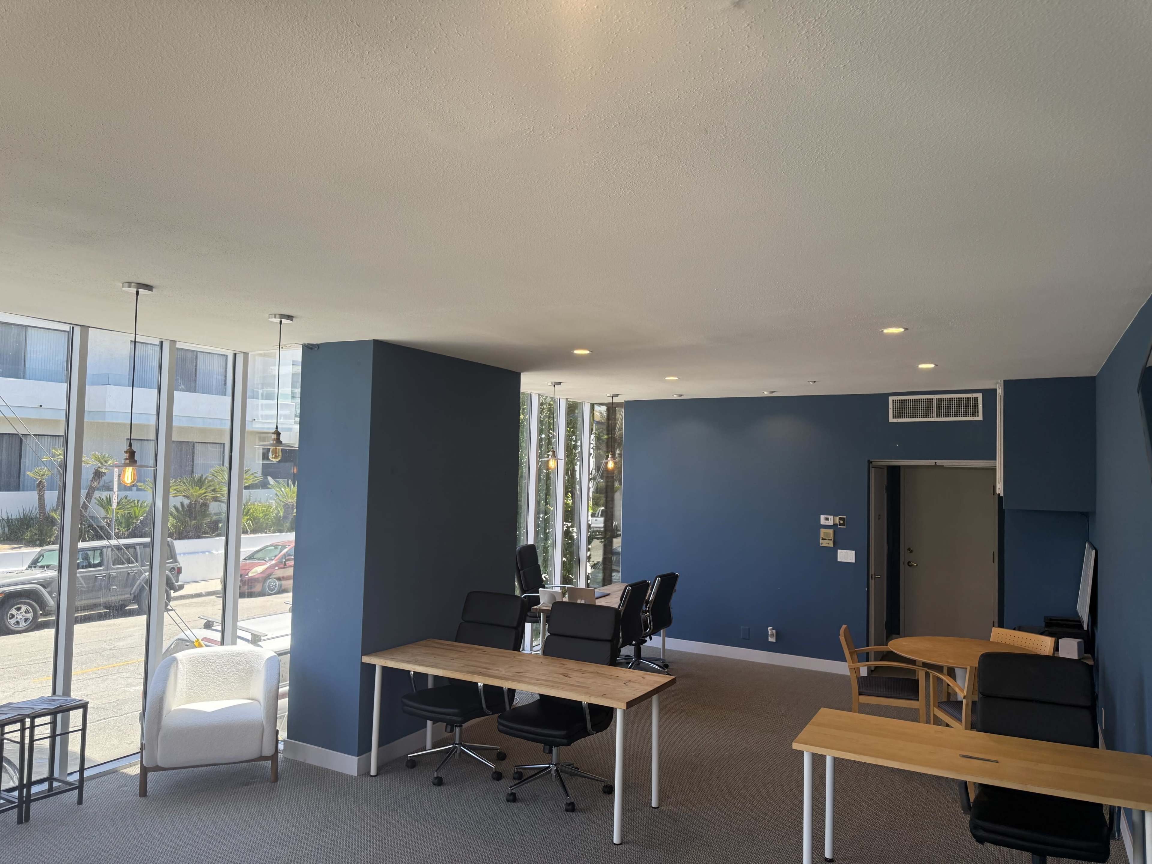 Foot Steps from the Beach, Professional ,and Fun Image in Venice, Marina del Rey, CA