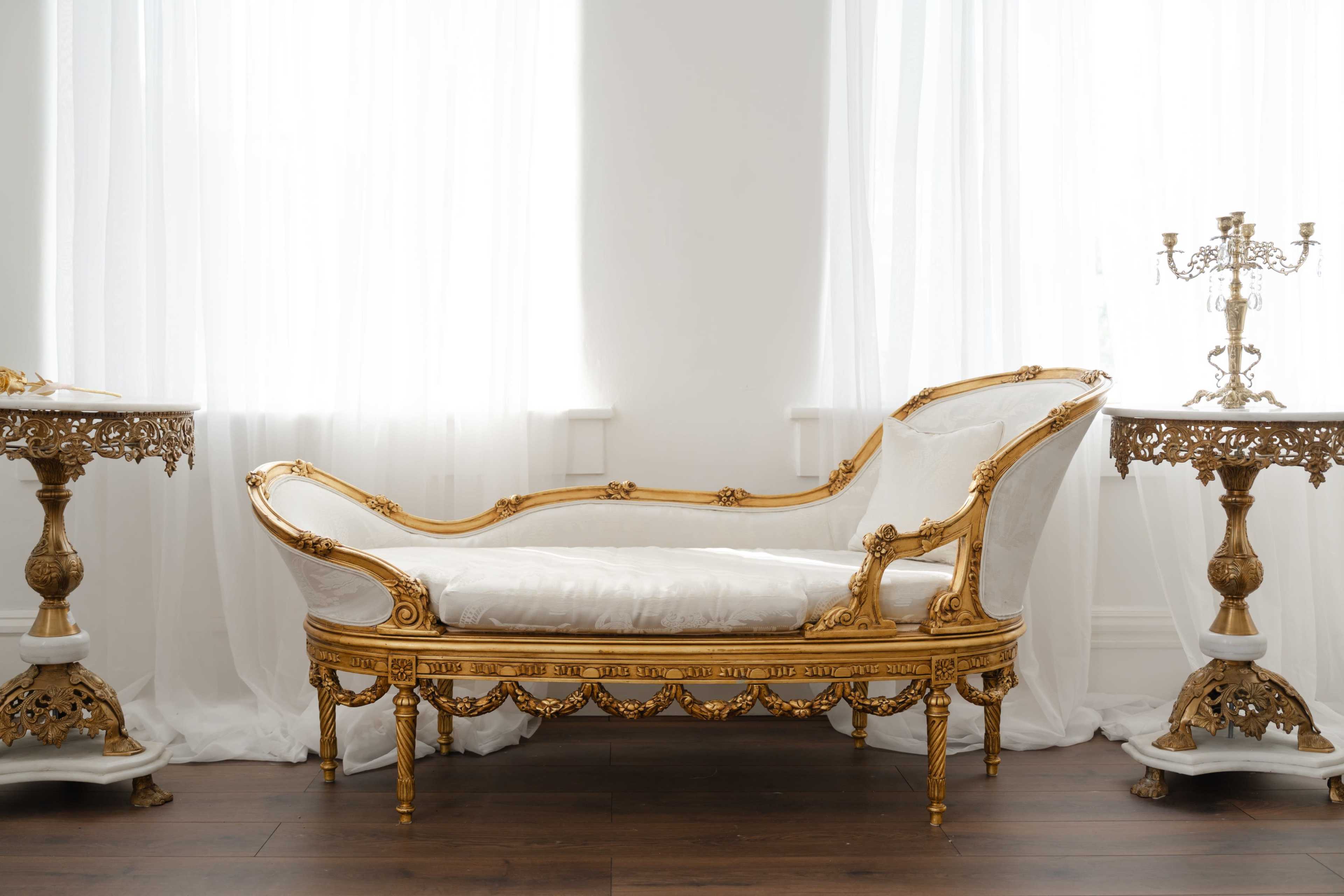 French-Inspired Natural Light Studio Image in Georgetown, Georgetown, TX