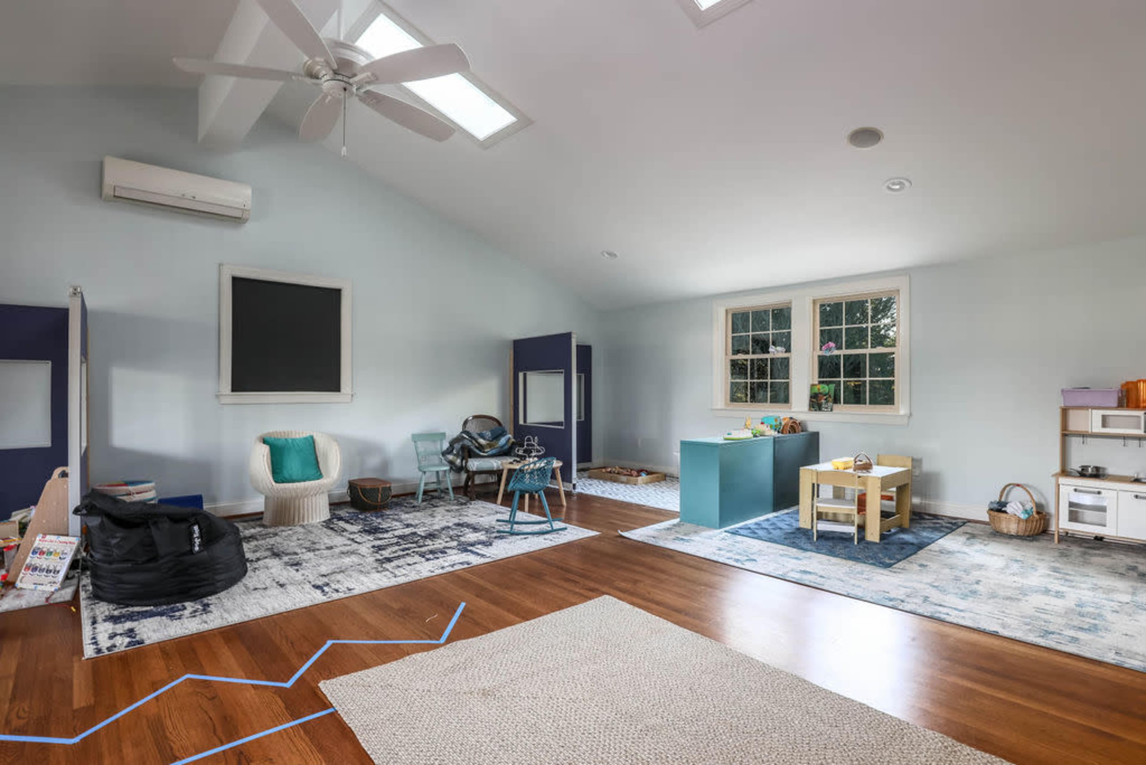 Magnolia Views Flex Suite: Dual Level w/Private Entry Image in Greensboro, Greensboro, NC