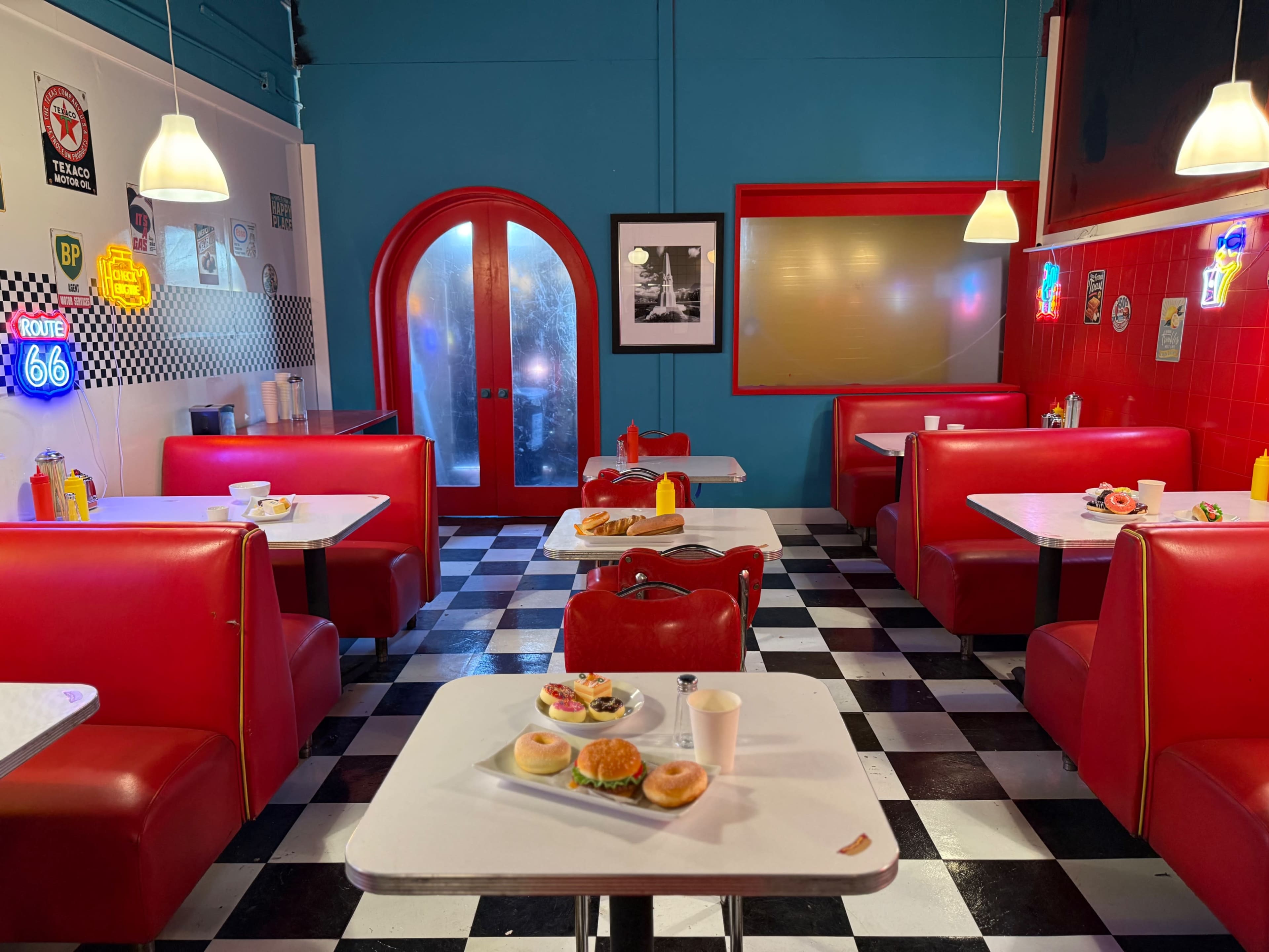 Retro 1950’s Diner Cafe Standing Set Image in Central LA, Los Angeles, CA