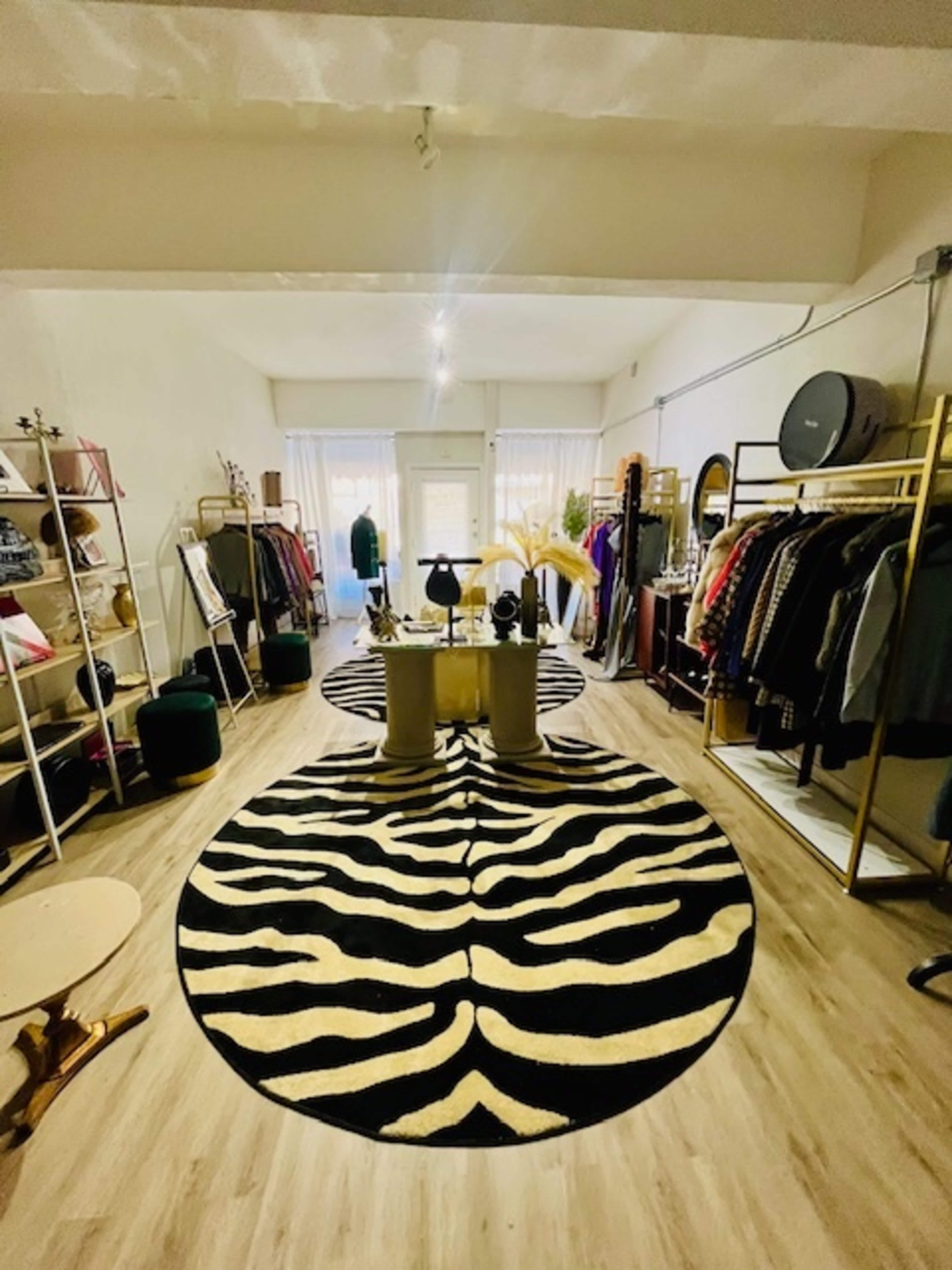 Lower East Side Gallery/Retail/Studio Space- White Box Image in Yankee Hill, Milwaukee, WI