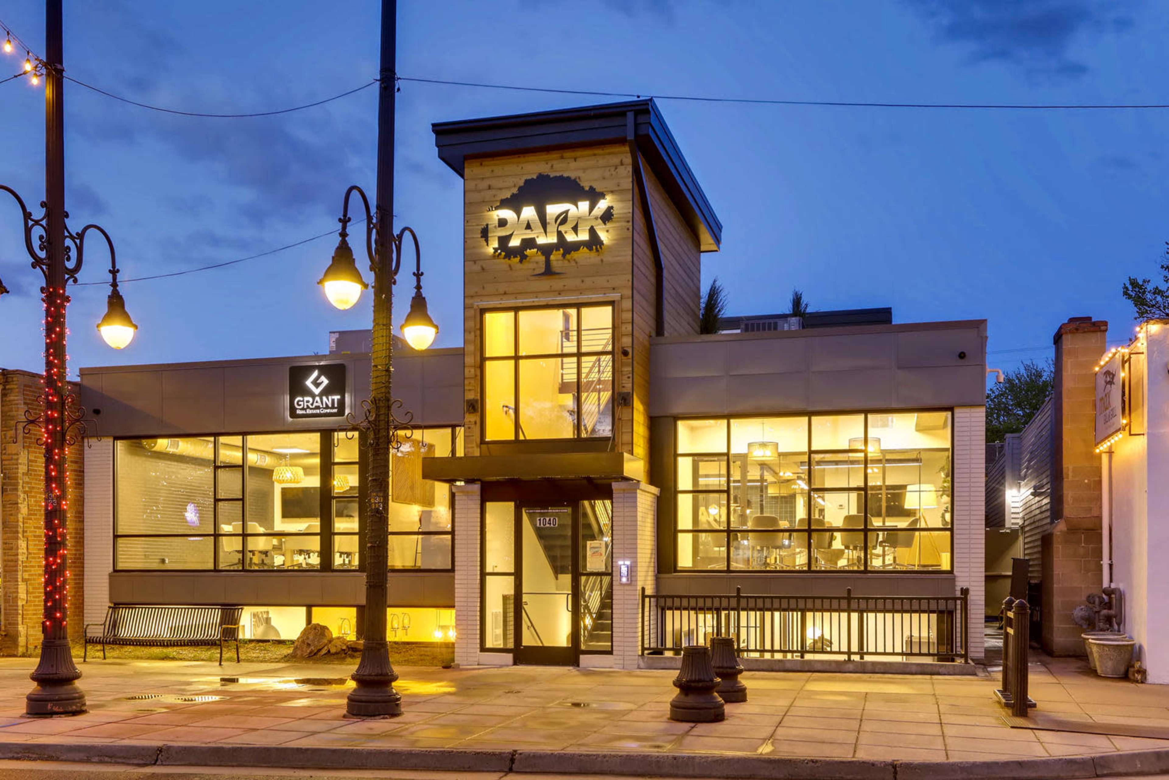 Rooftop Event Space/Private Bar Image in Washington Park, Denver, CO