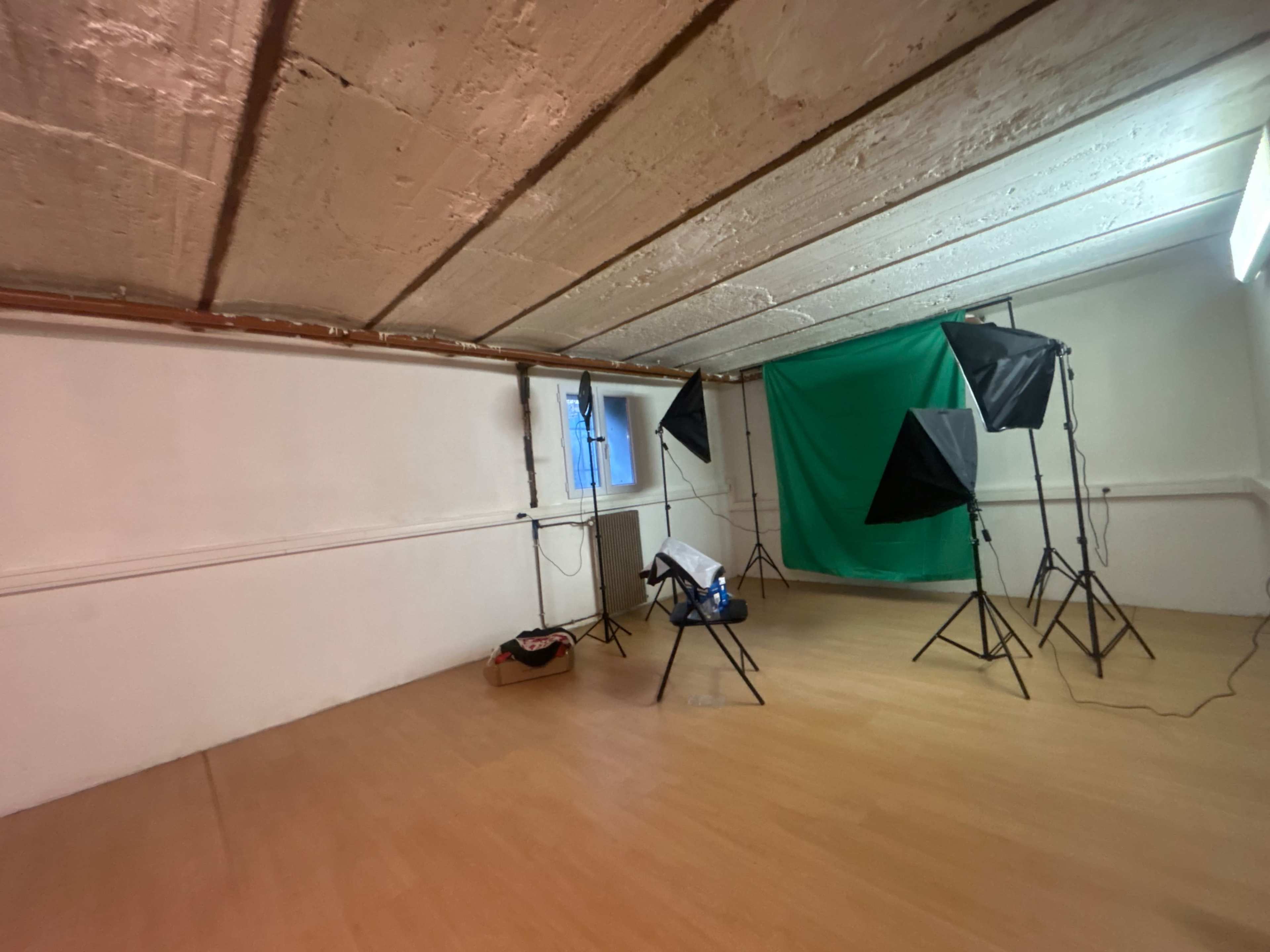 Maison de ville lumineuse avec sous sol pour tournage et shooting photo Image in , Corbeil-Essonnes