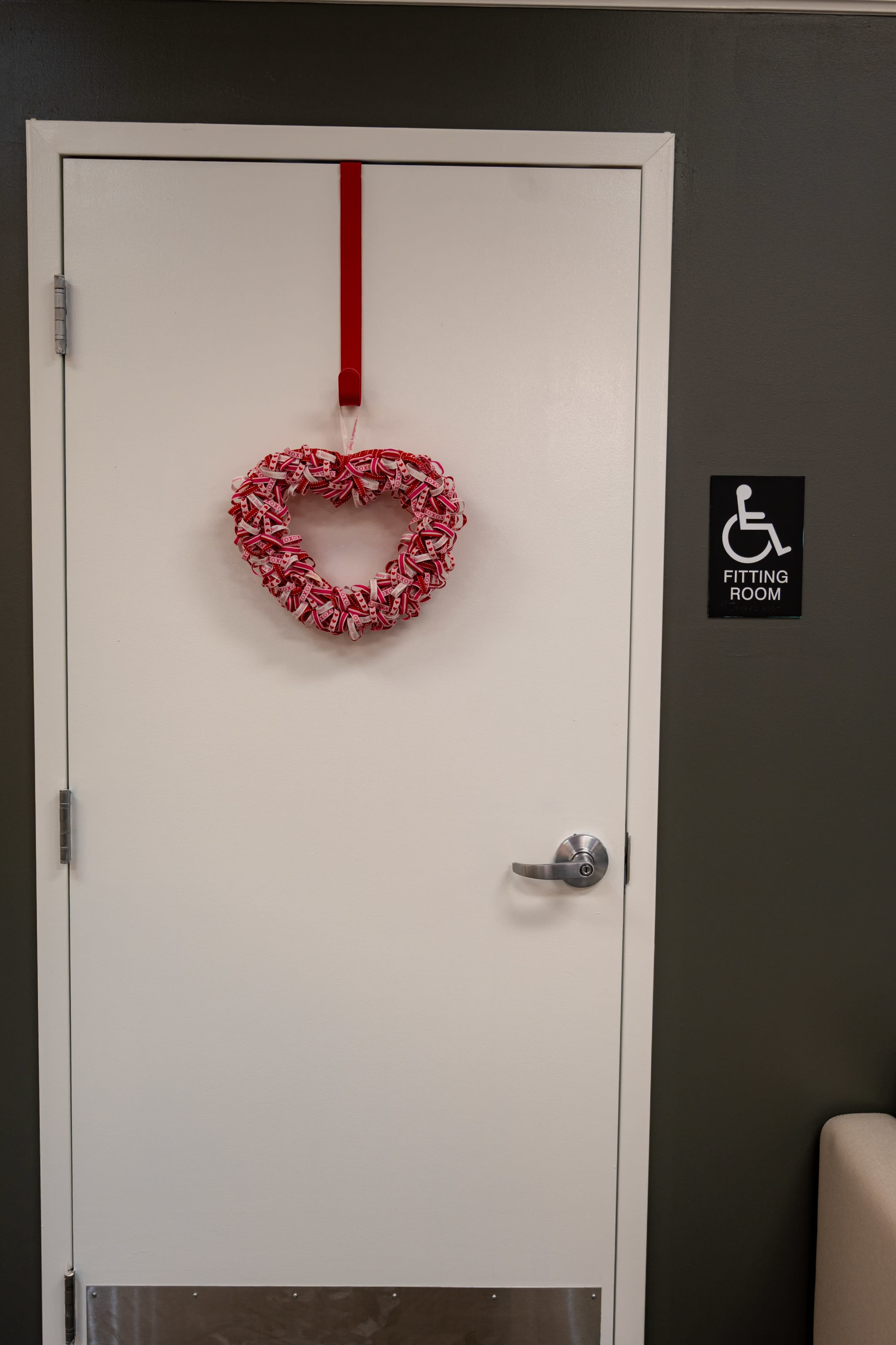 Photo Studio in convenient location with many sets and options! Image in South Strabane Township, Washington, PA