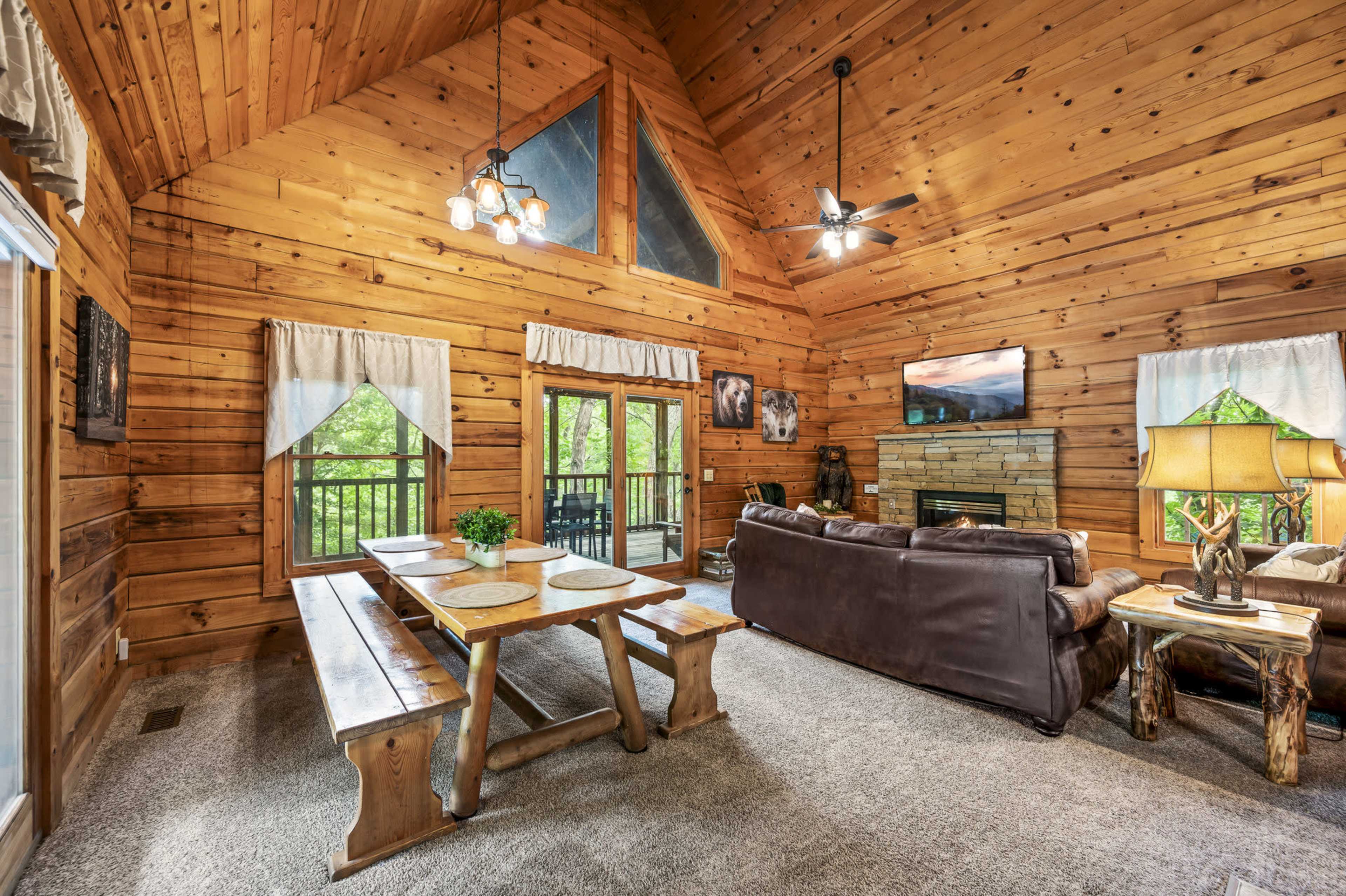 Spacious Two Bedroom Cabin Image in , Sevierville, TN