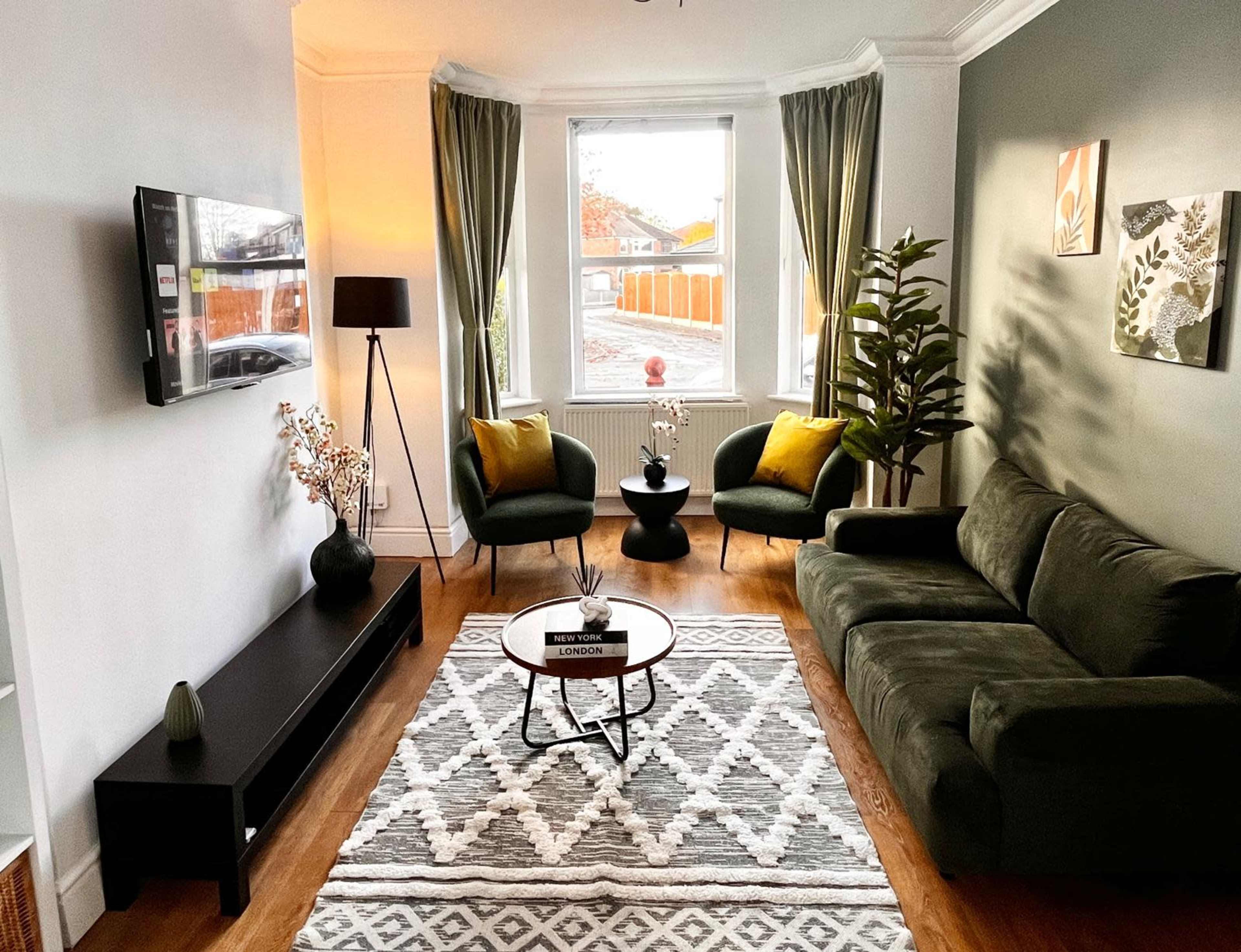 Spacious 6 bedroom house in Altrincham Image in Timperley, MANCHESTER, ENG