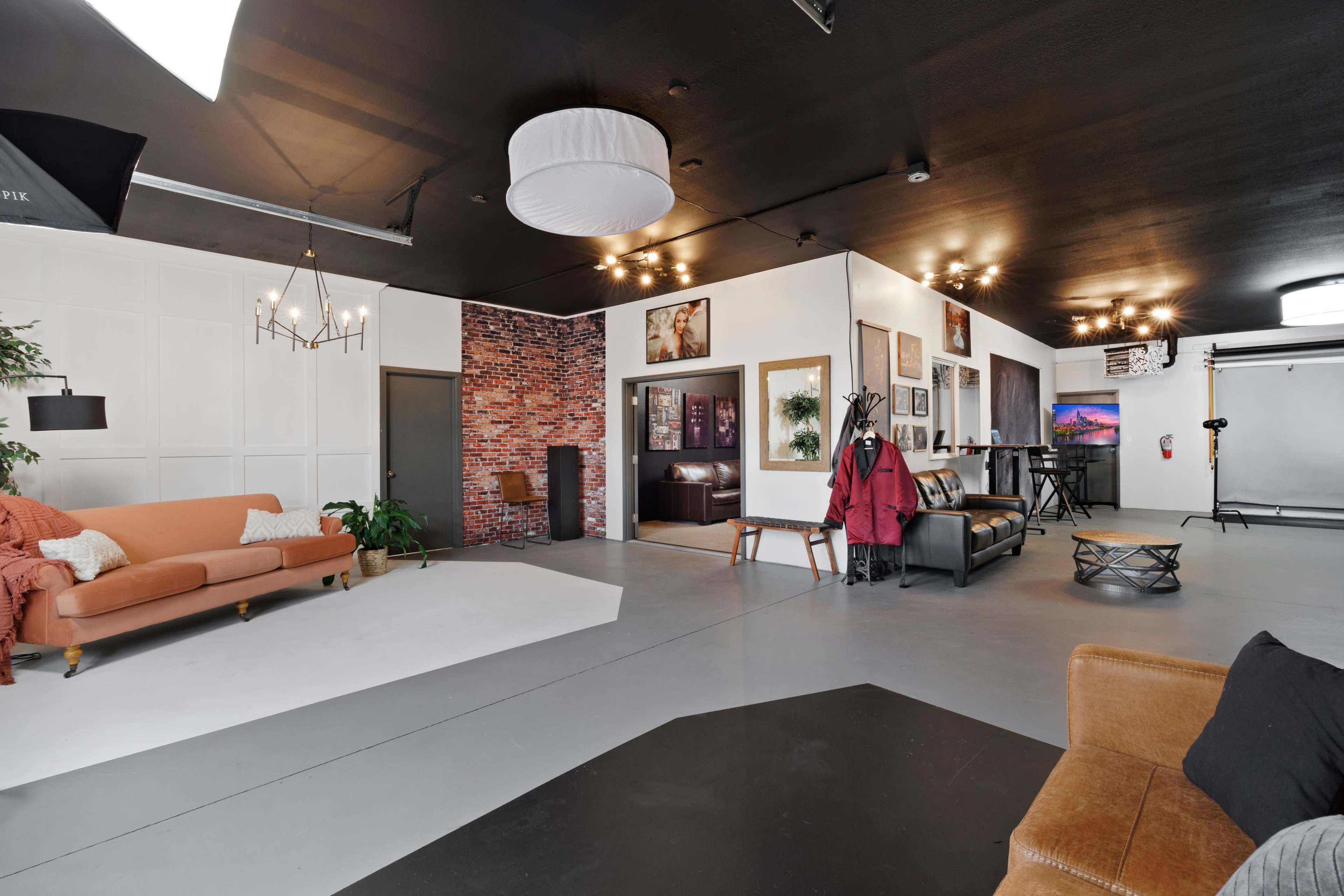 High-ceiling Photography Studio and event space Image in , Fort Collins, CO