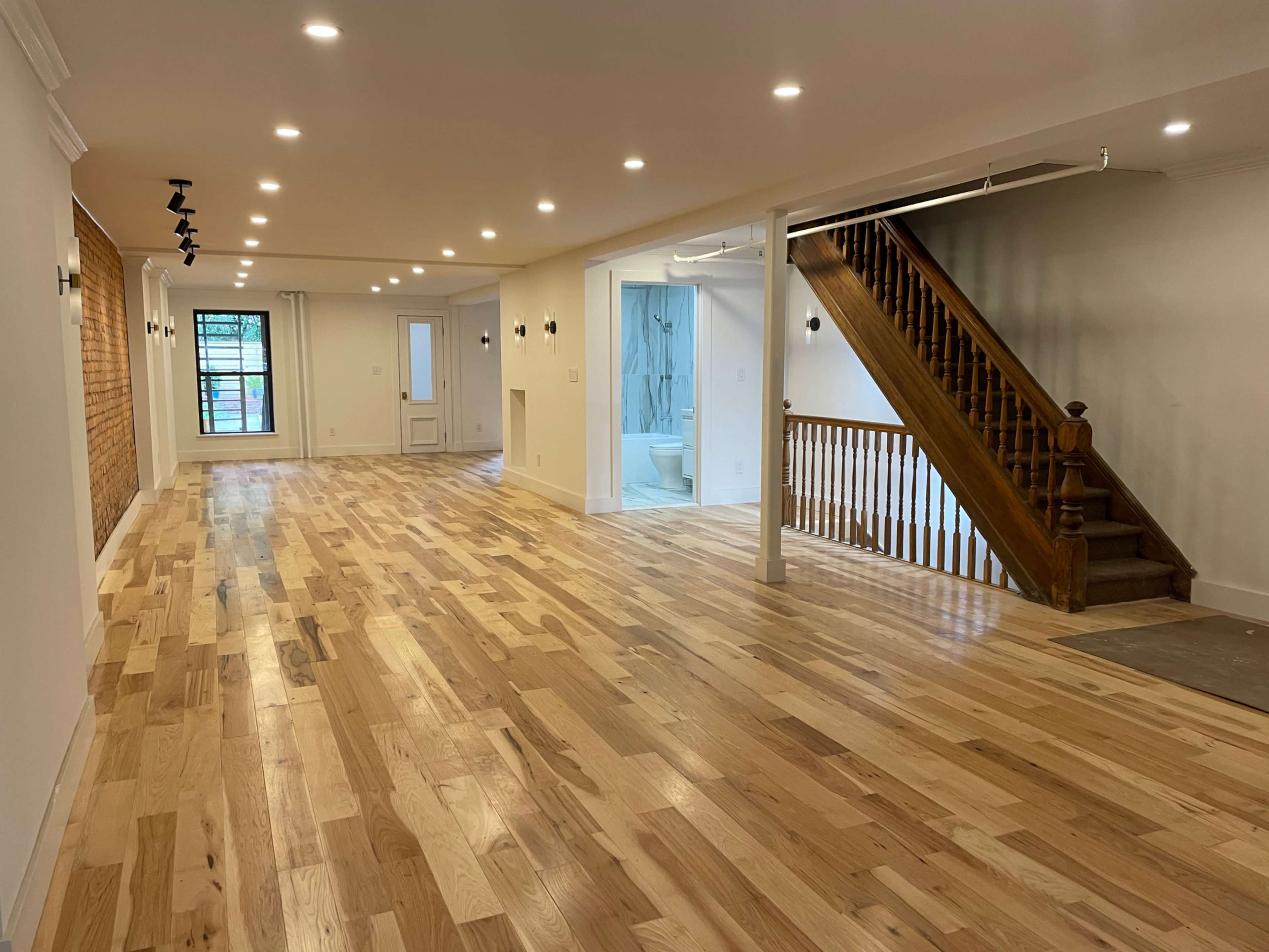 1000 ft.² open studio space for yoga, meetings, gatherings, family parties Image in Crown Heights, Brooklyn, NY
