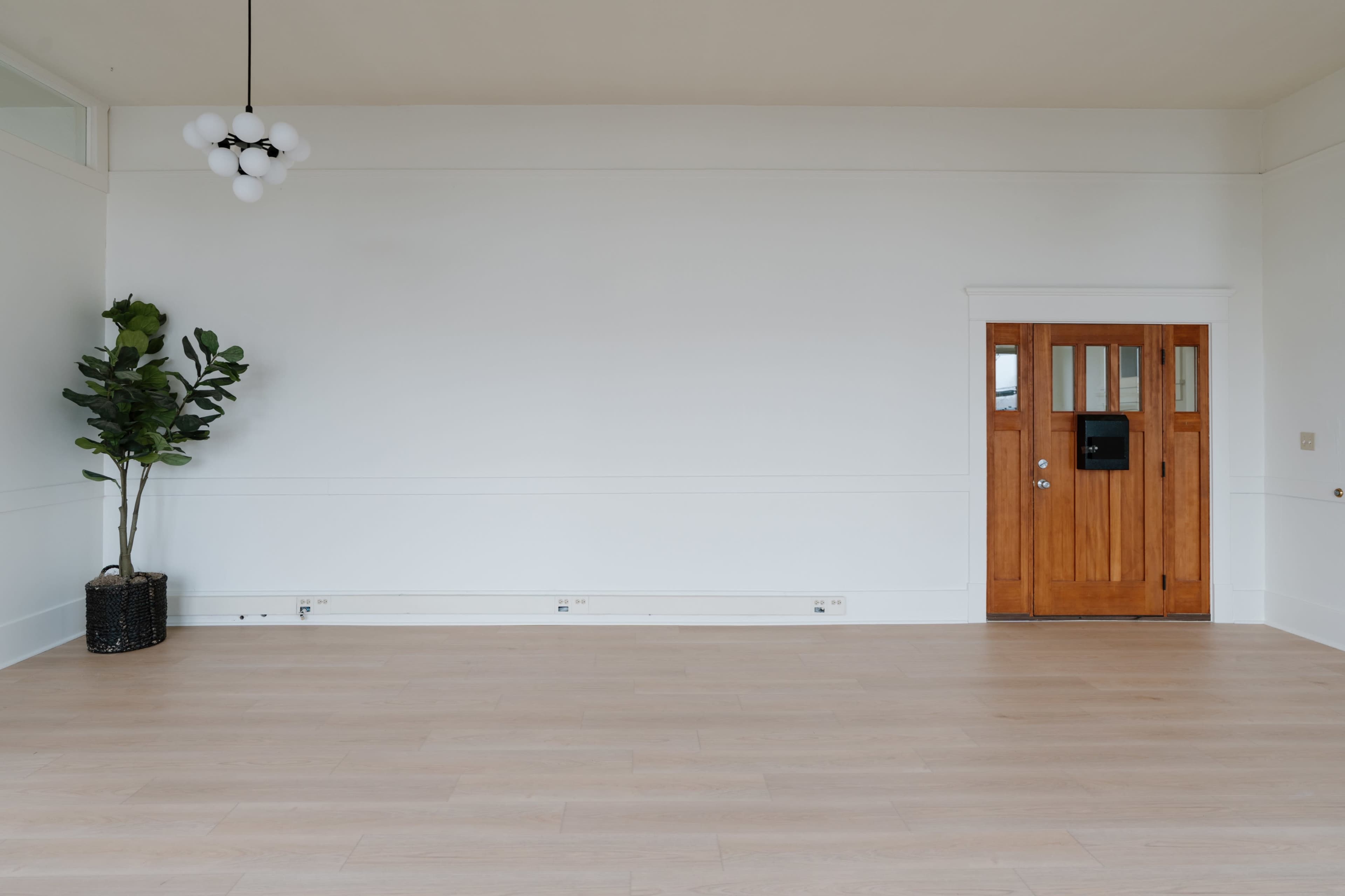 Downtown, light, bright & clean aesthetic space. Image in Puyallup, Puyallup, WA