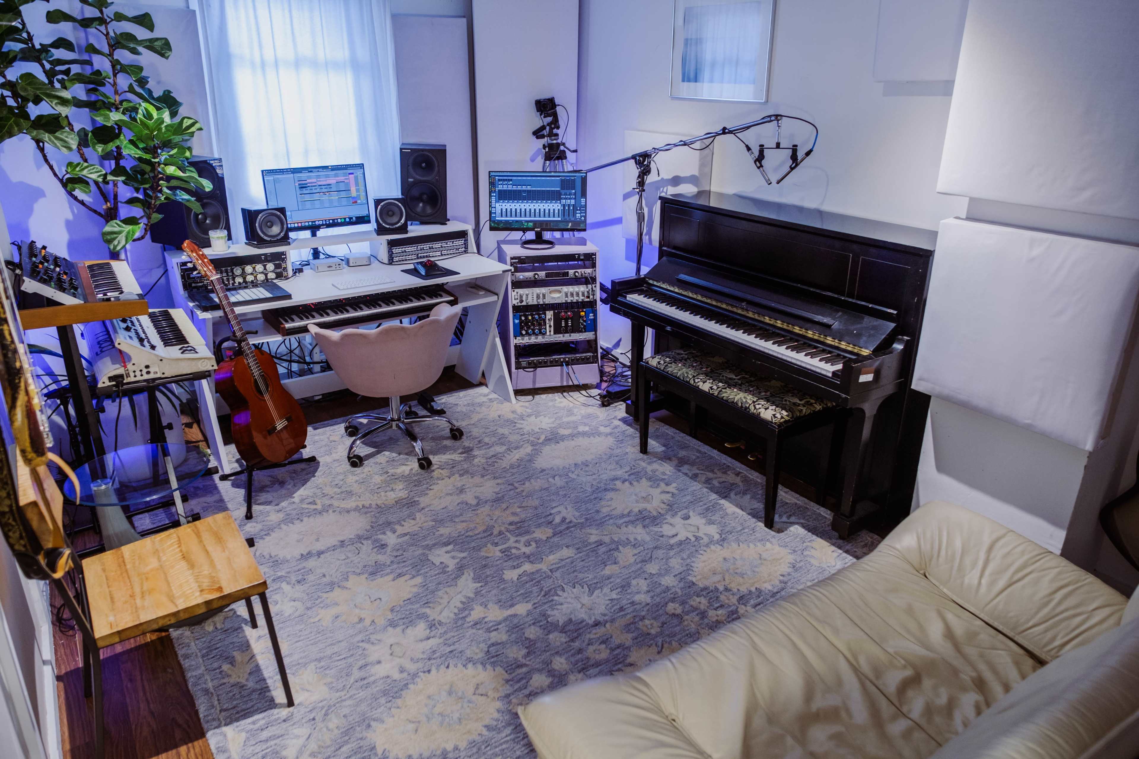 Vibey Sunlit Recording Studio Image in Greenpoint, Brooklyn, NY