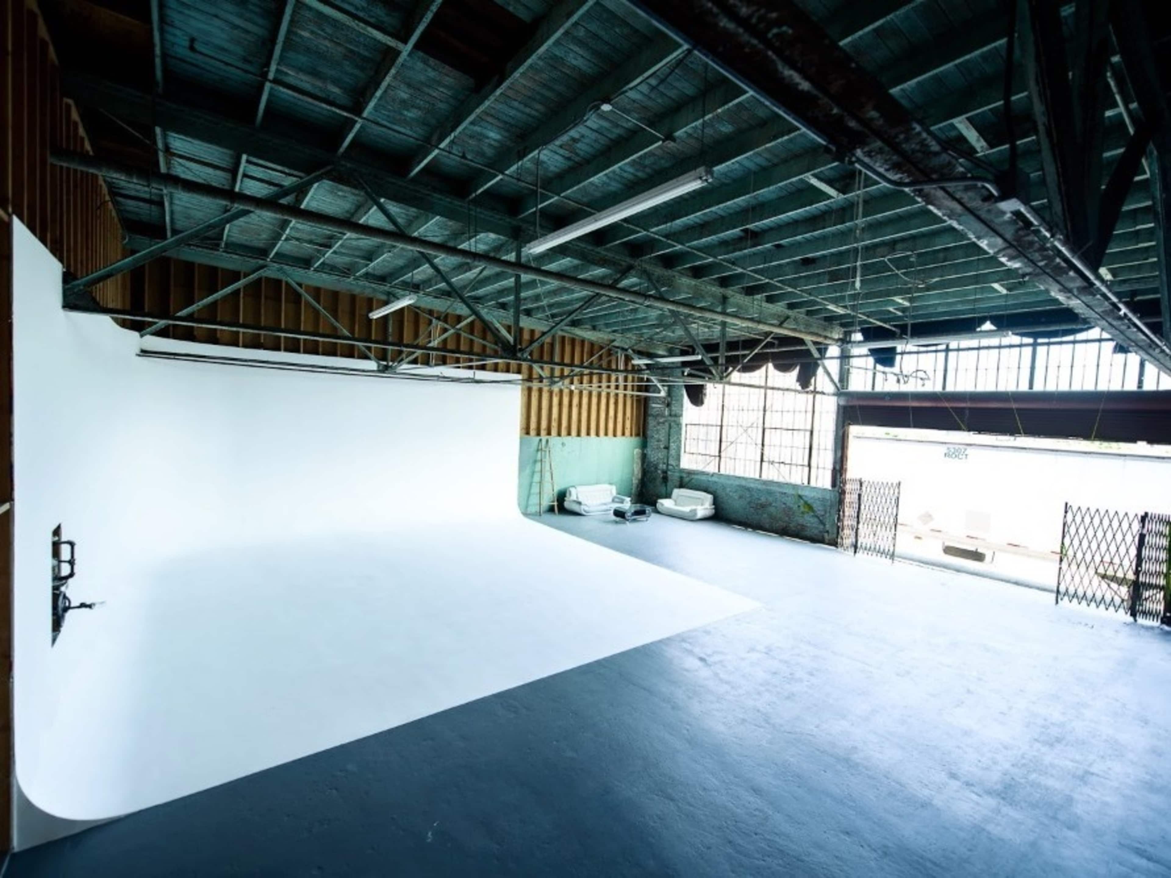 Cyc Stage