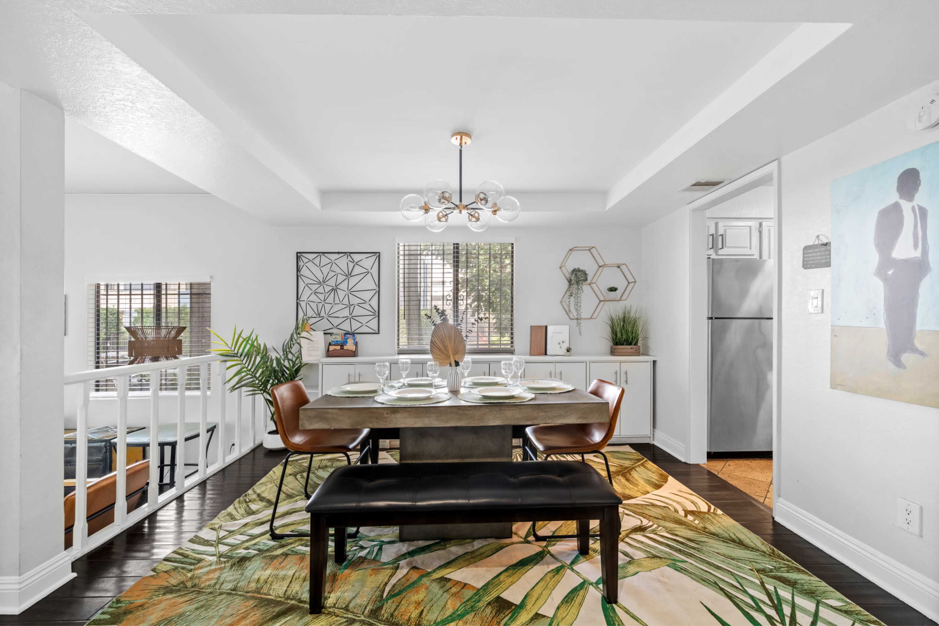 Gorgeous fun Space Image in Hollywood, Los Angeles, CA