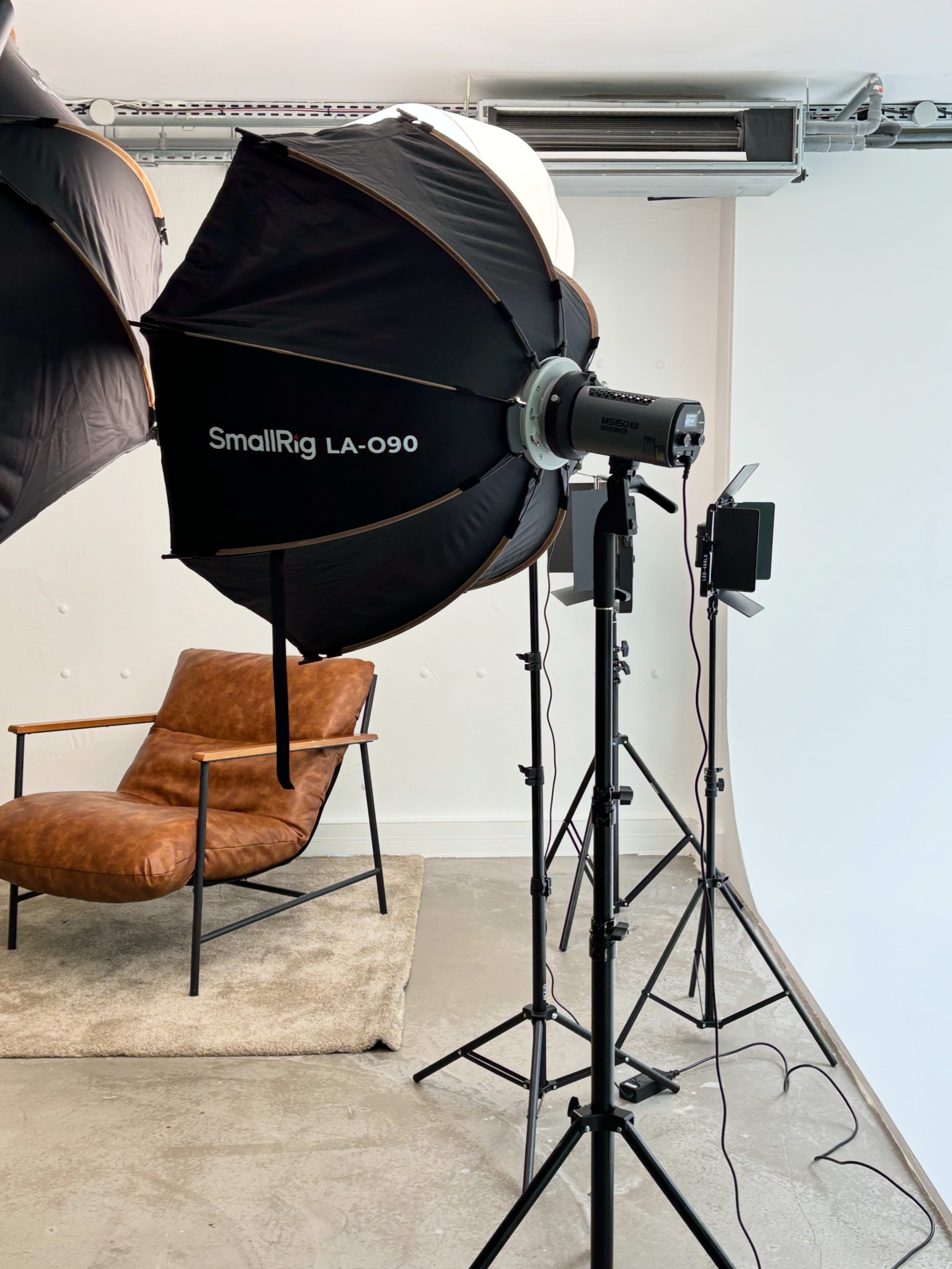 STUDIO PHOTOS ET VIDÉOS - CYCLORAMA -  SHOOTING - TOURNAGE Image in Billancourt–Rives de Seine, Boulogne-Billancourt