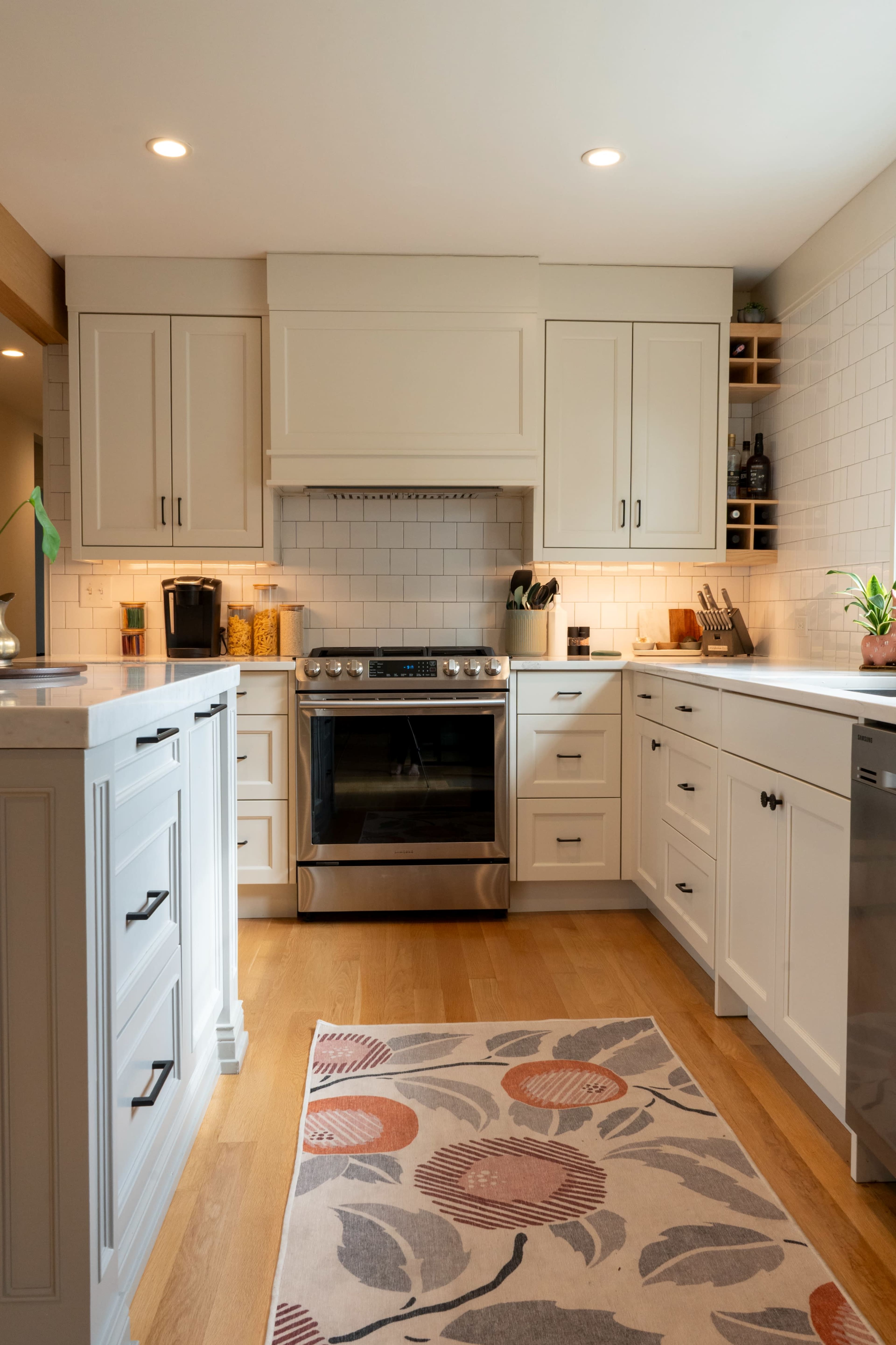 MCM and Contemporary Ranch Home Image in Worth Township, Oak Lawn, IL