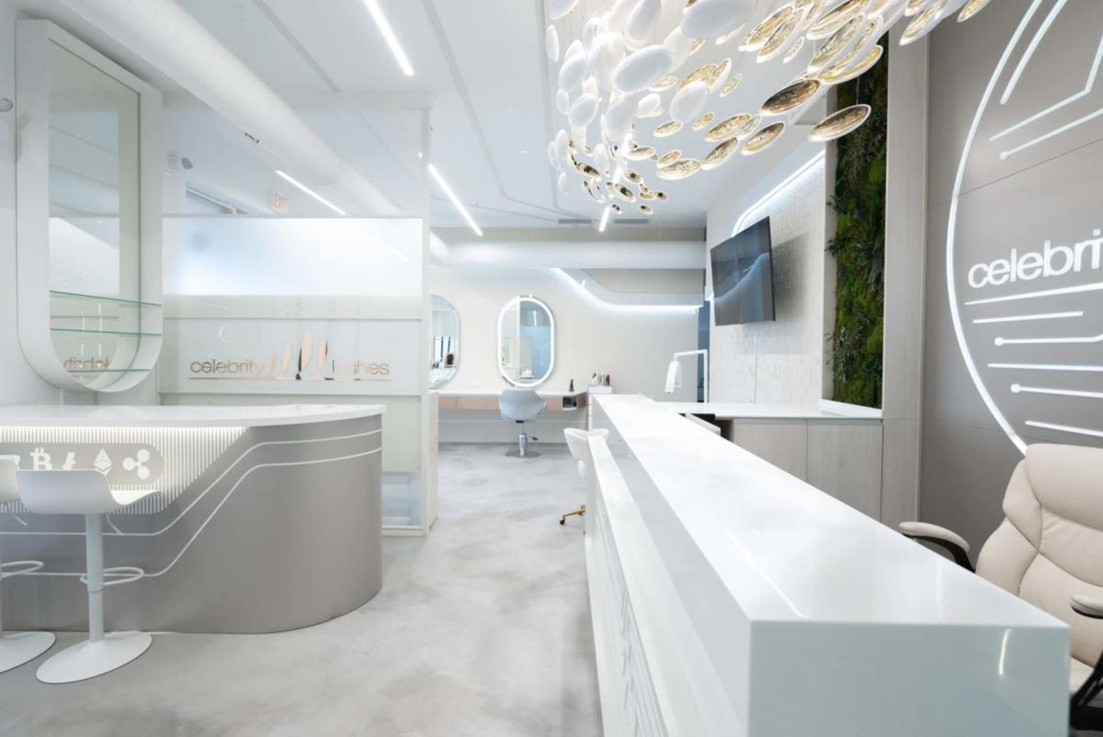 "Celebrity Beauty Salon Turnkey" Image in West Town, Chicago, IL