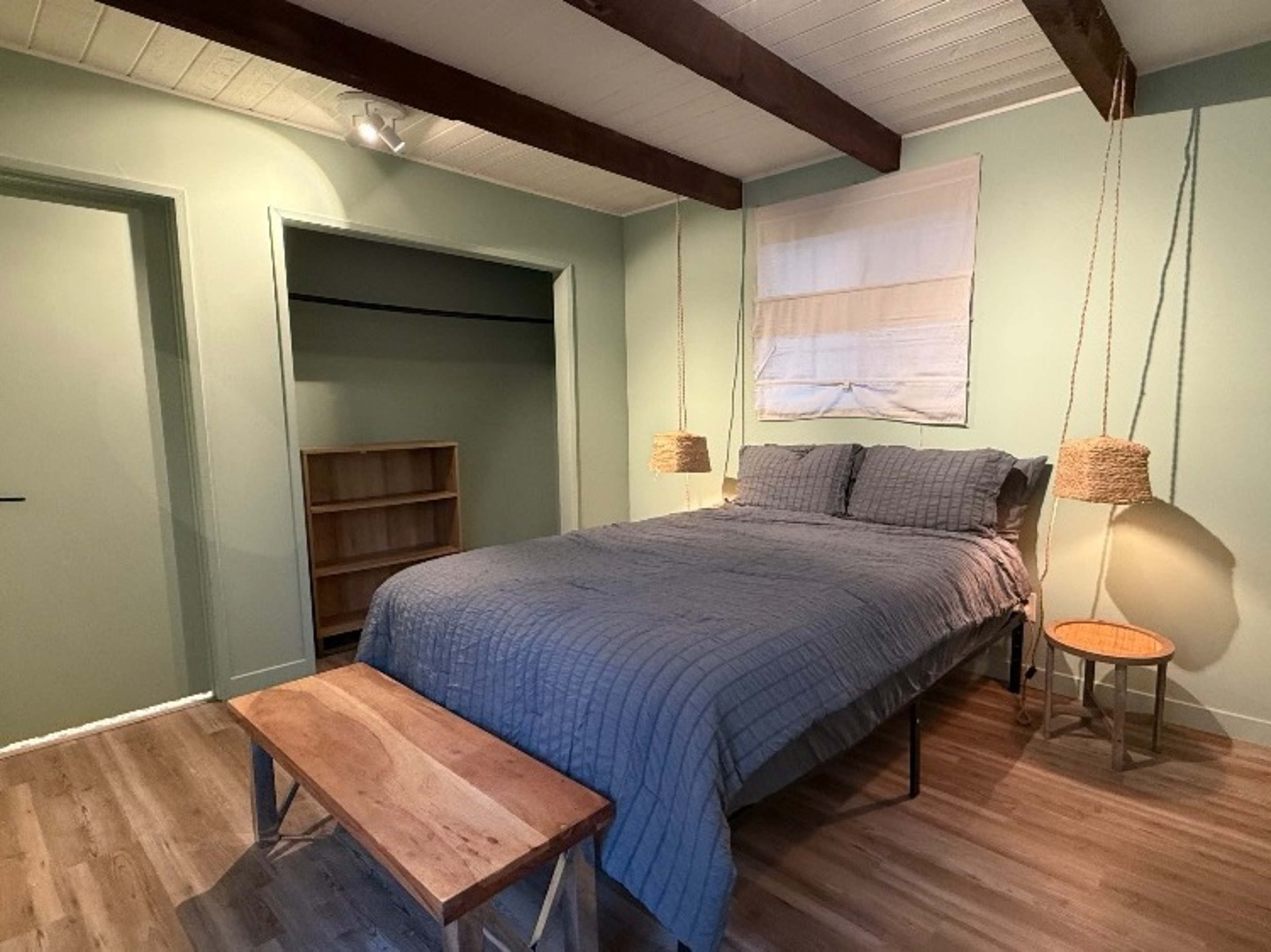 Overnight stay up to 4 people