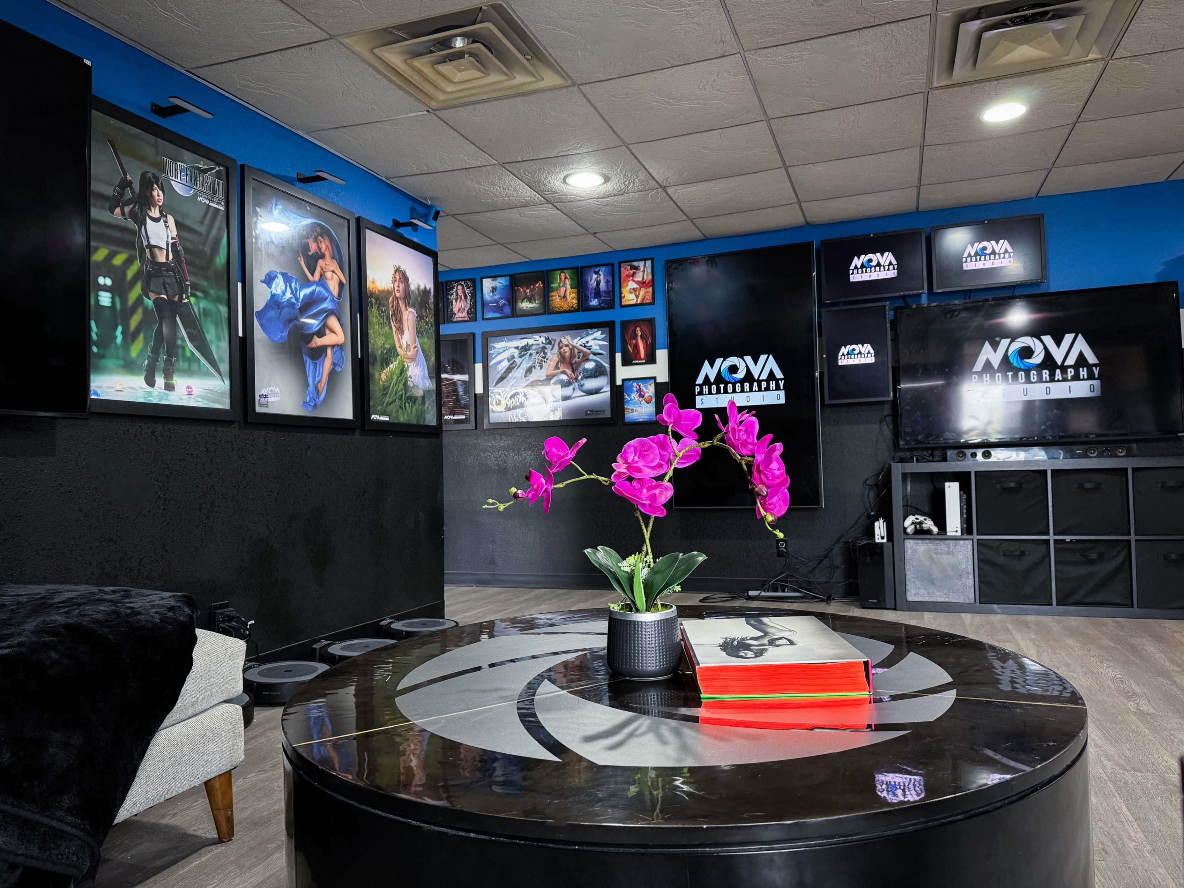 Huge fully equipped photo studio Image in Bear Creek, Irving, TX