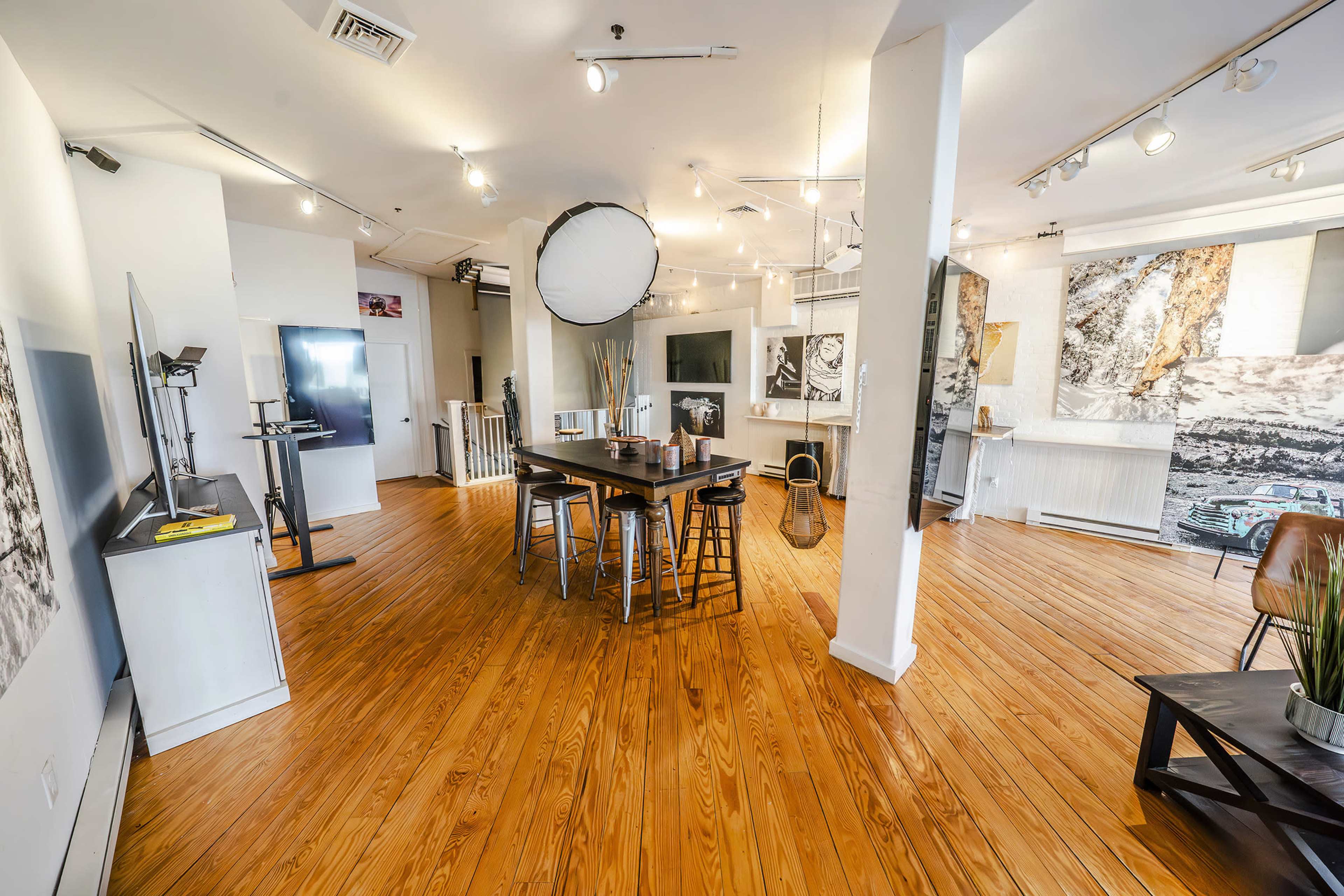 Working Photography Studio Image in Portsmouth, Portsmouth, NH