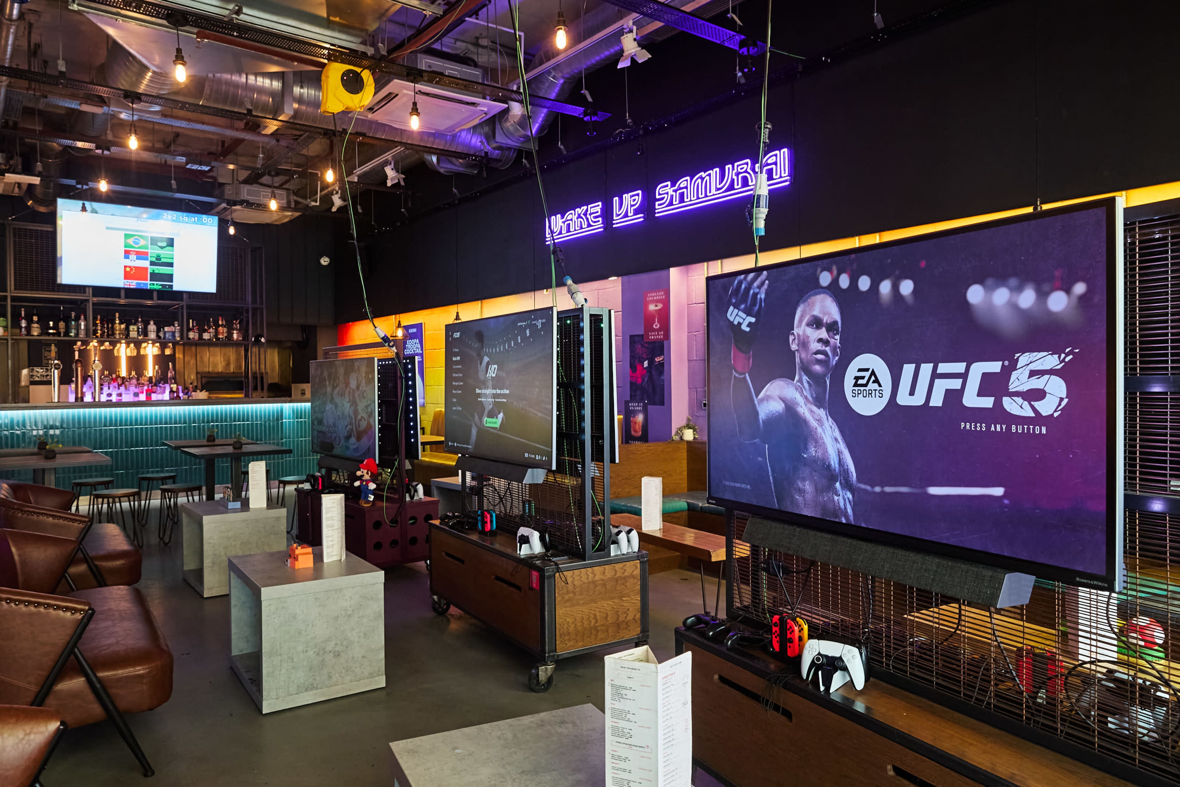 Platform Gaming Experience Image in Finsbury, London, ENG