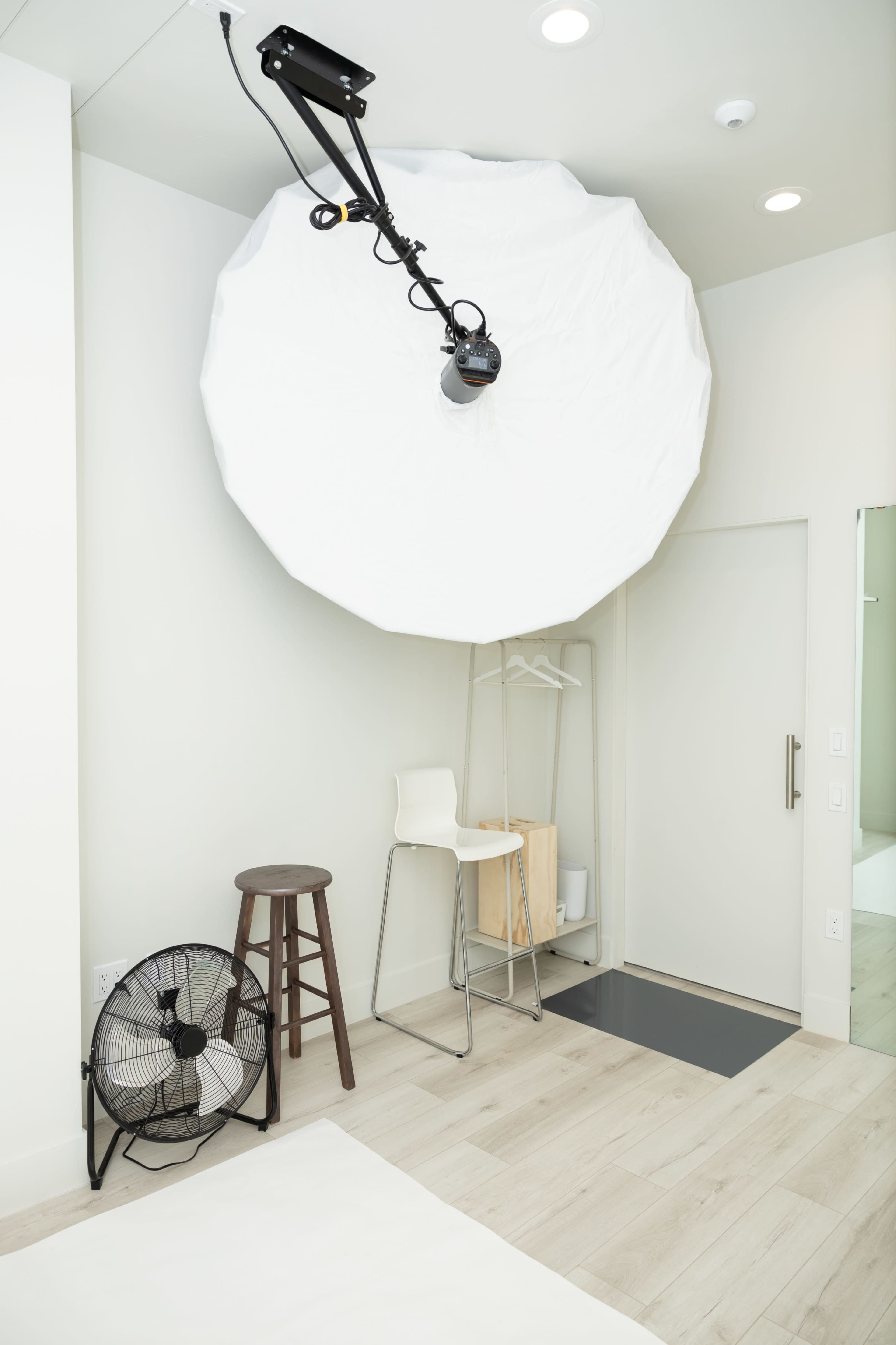 Photography Studio with Lounge Area Image in Mission Bay, San Francisco, CA
