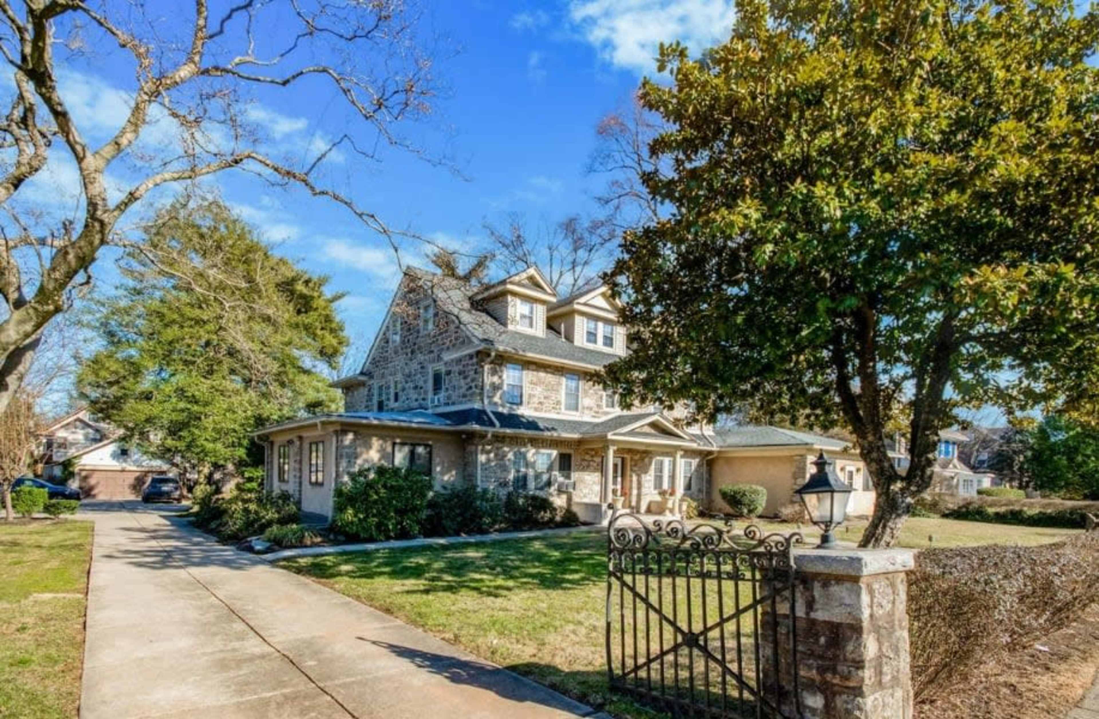 Outdoor Suburban Oasis Image in Upper Darby Township, Lansdowne, PA