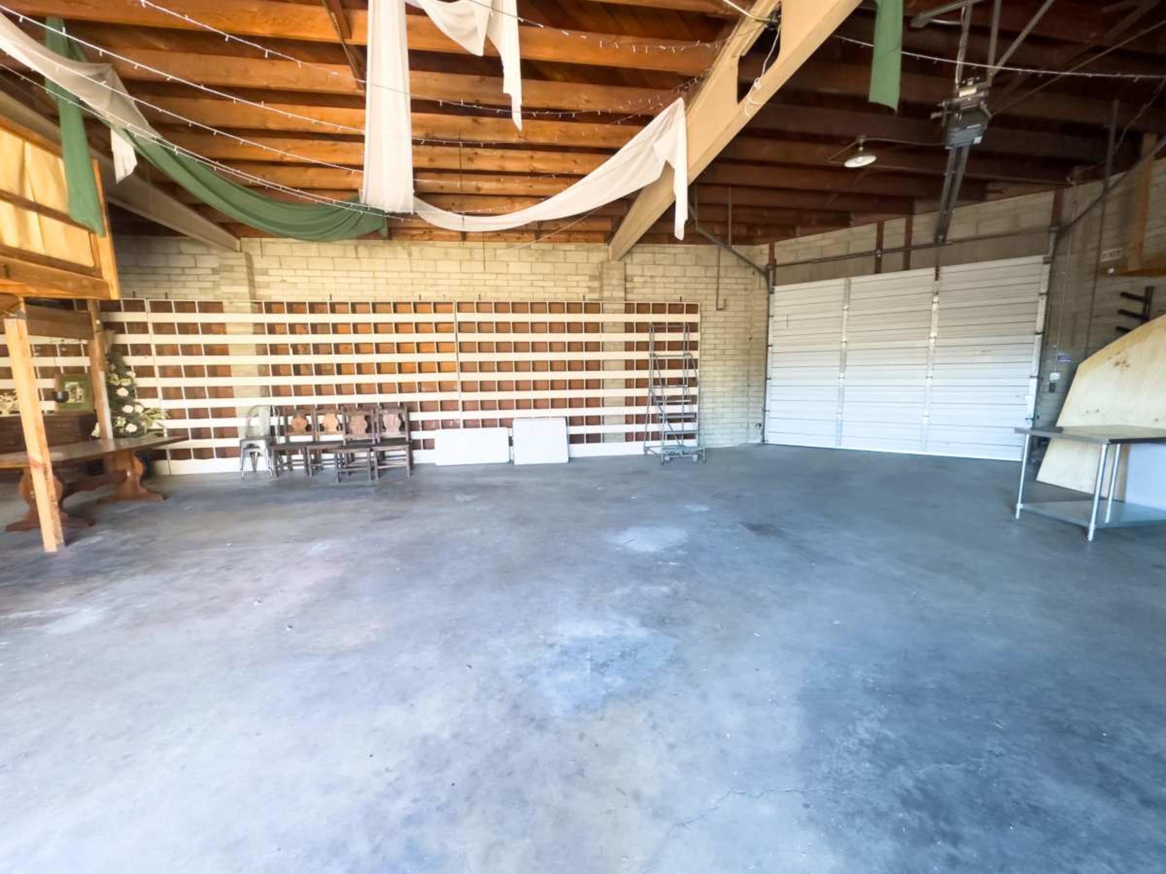 Floral Studio & Warehouse with Patio Near Downtown La Mesa Image in La Mesa, La Mesa, CA