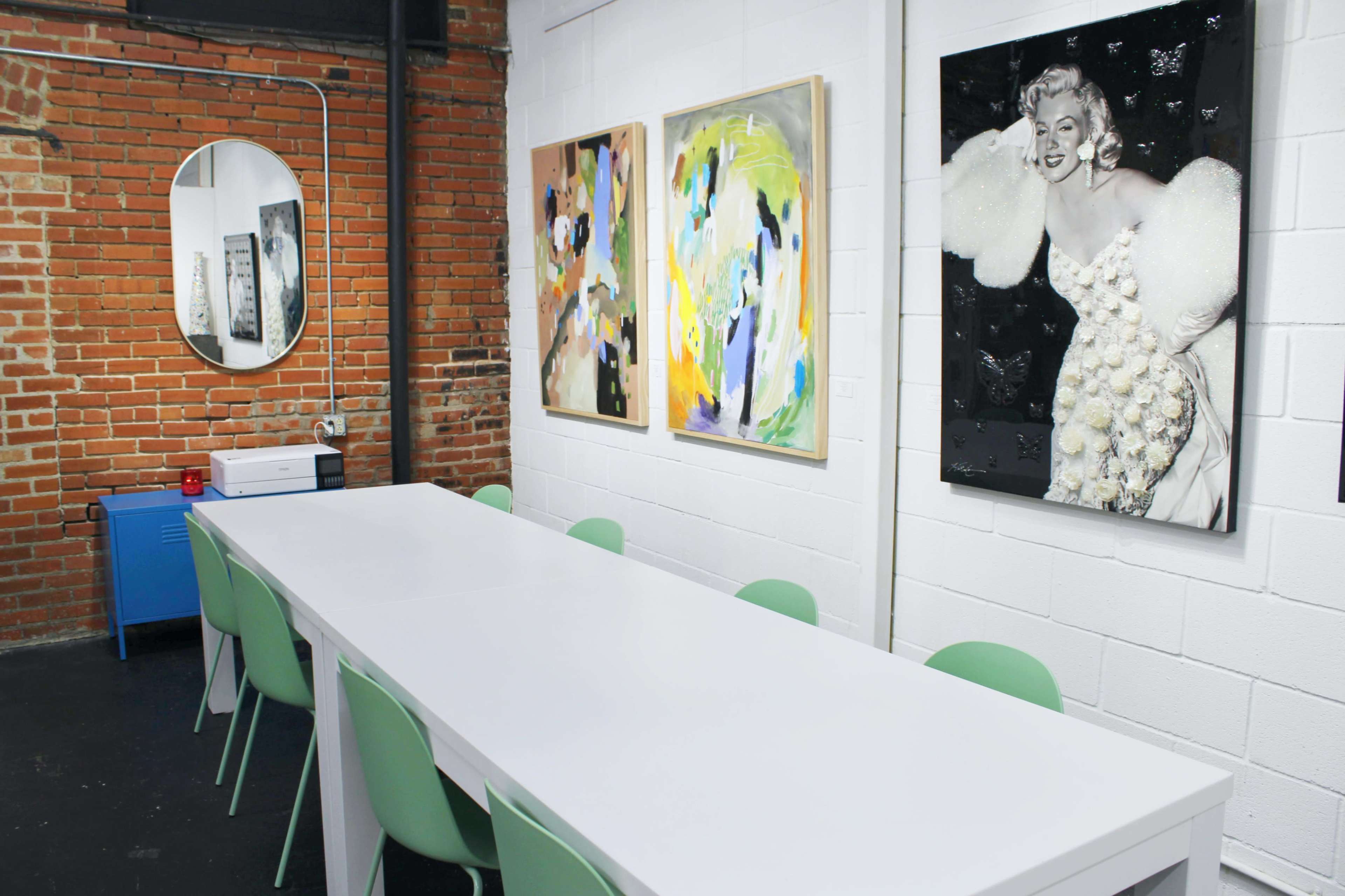 Vibrant Art Gallery Space in Historic Downtown Grapevine Image in Grapevine, Grapevine, TX