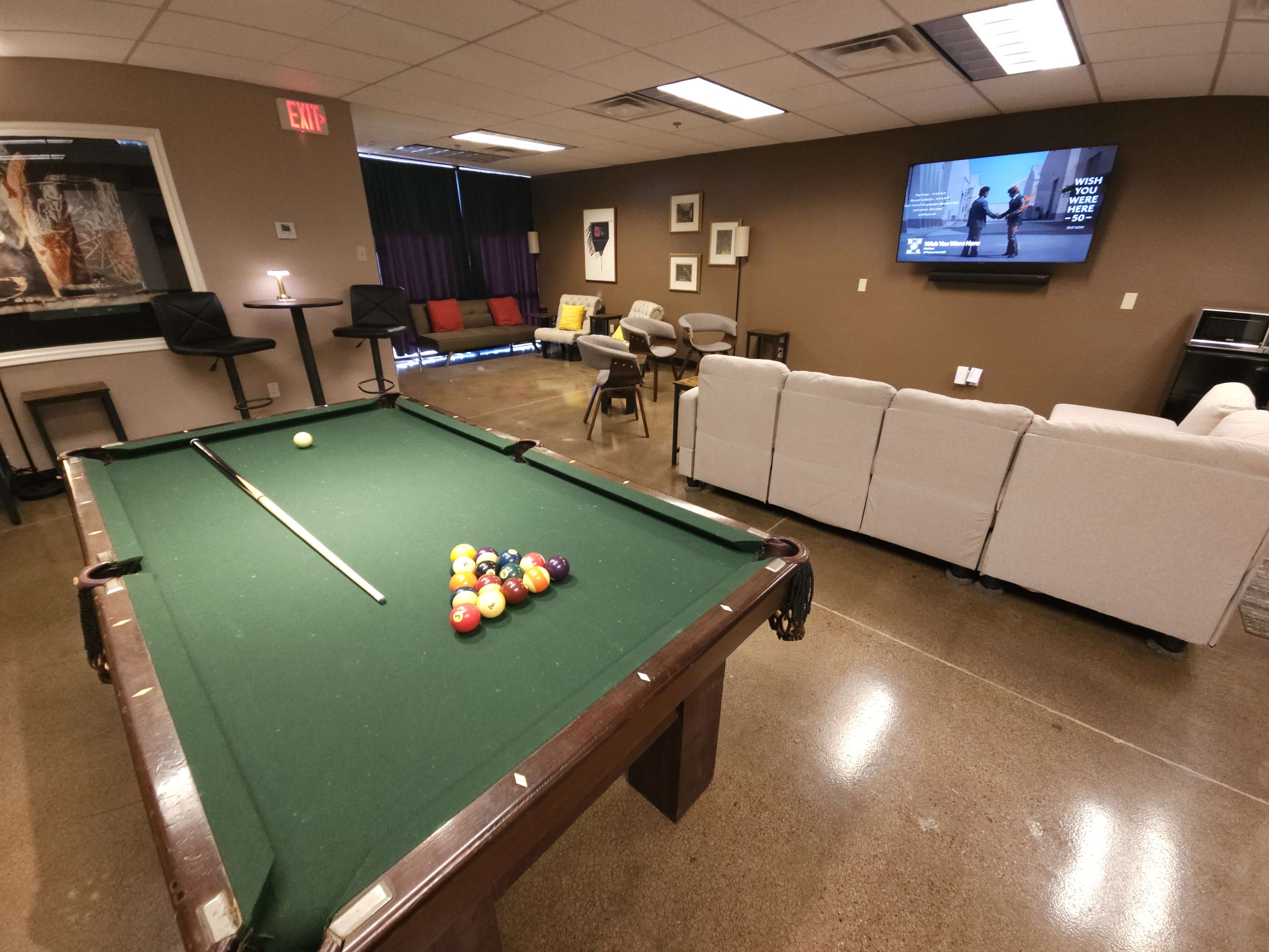Cozy Multi-Purpose Lounge for Meetings and Parties Image in South Tempe, Tempe, AZ